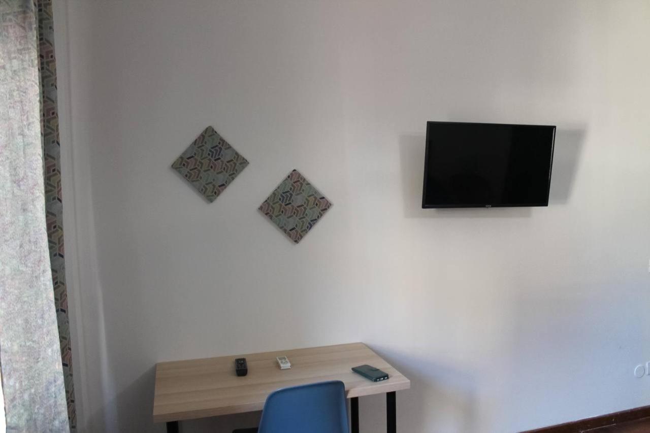 Affittacamere Alexander House *