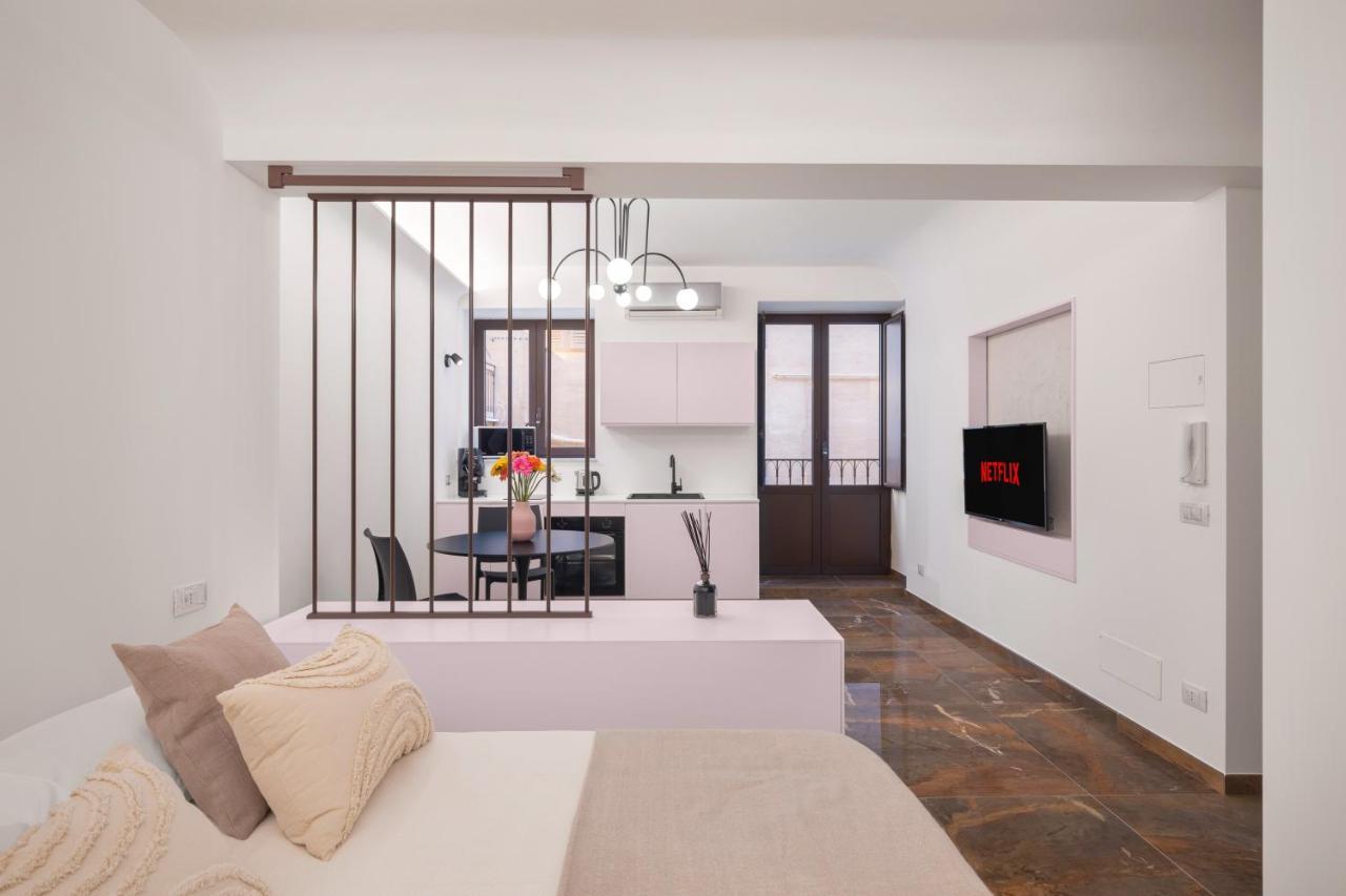 A Casa Di Giulia - Elegante Loft In Centro Storico Apartment