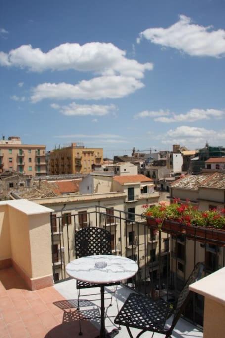 A Terrace In The Heart Of Apartment