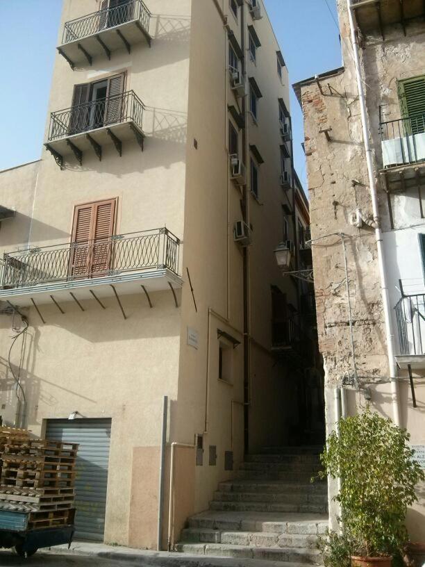 Apartment A Terrace In The Heart Of