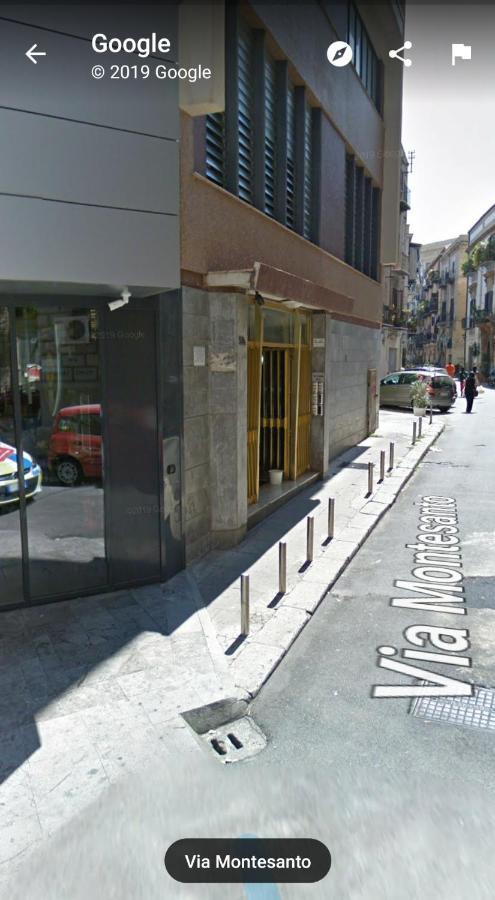 Hostel Aperitif - Happy Time - Naturist Culture Under 40 Tourists And Students - Free Bed For Volunteers Palermo