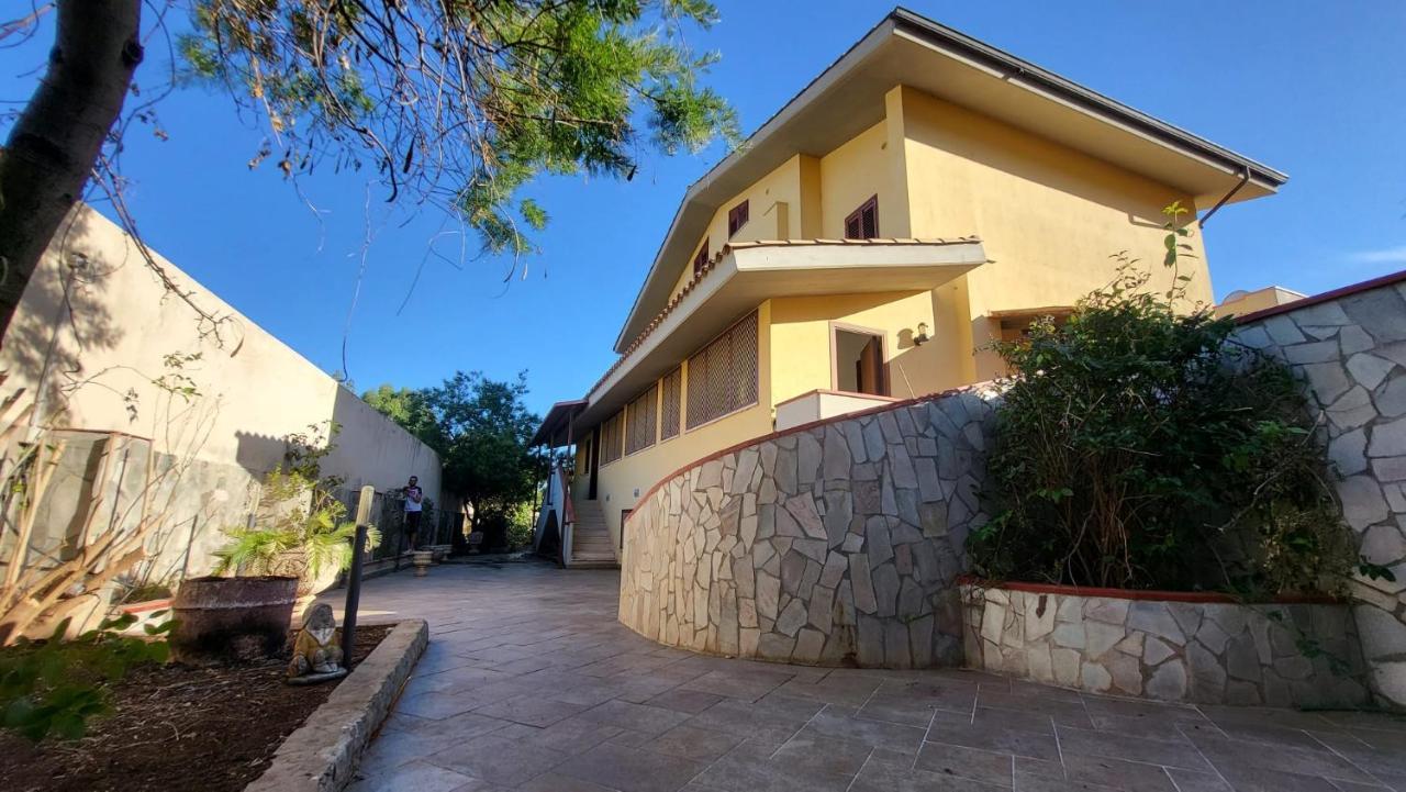 Rosa Bed & Breakfast *