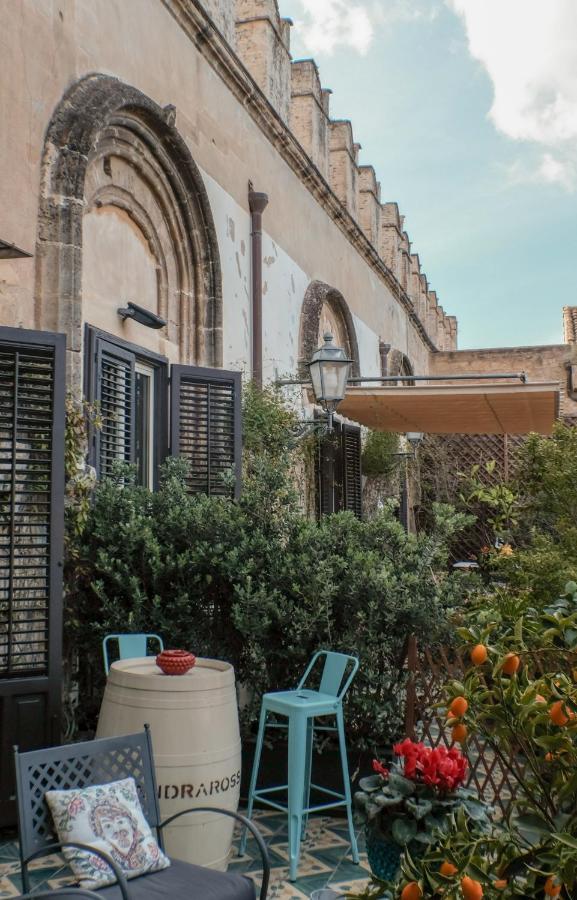 Donna Guia Bed & Breakfast