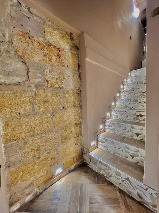 Little House 51, Palermo