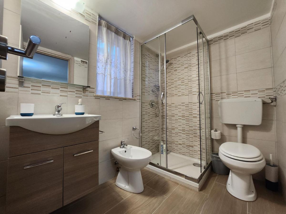 Don Vito's Home, Dsg2 Short Lets, 250 Mt Metro Apartment *