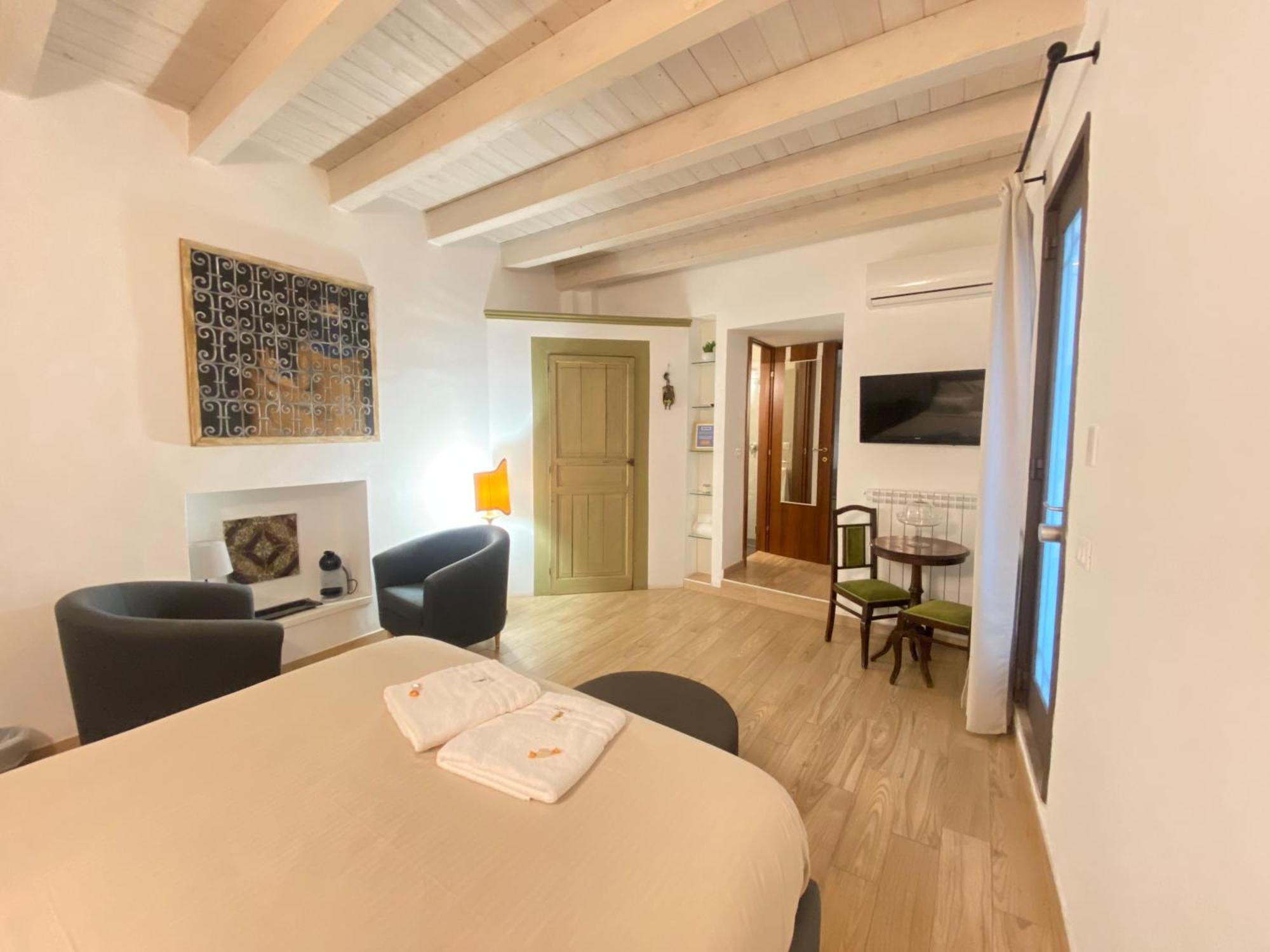 Alloft Guest house