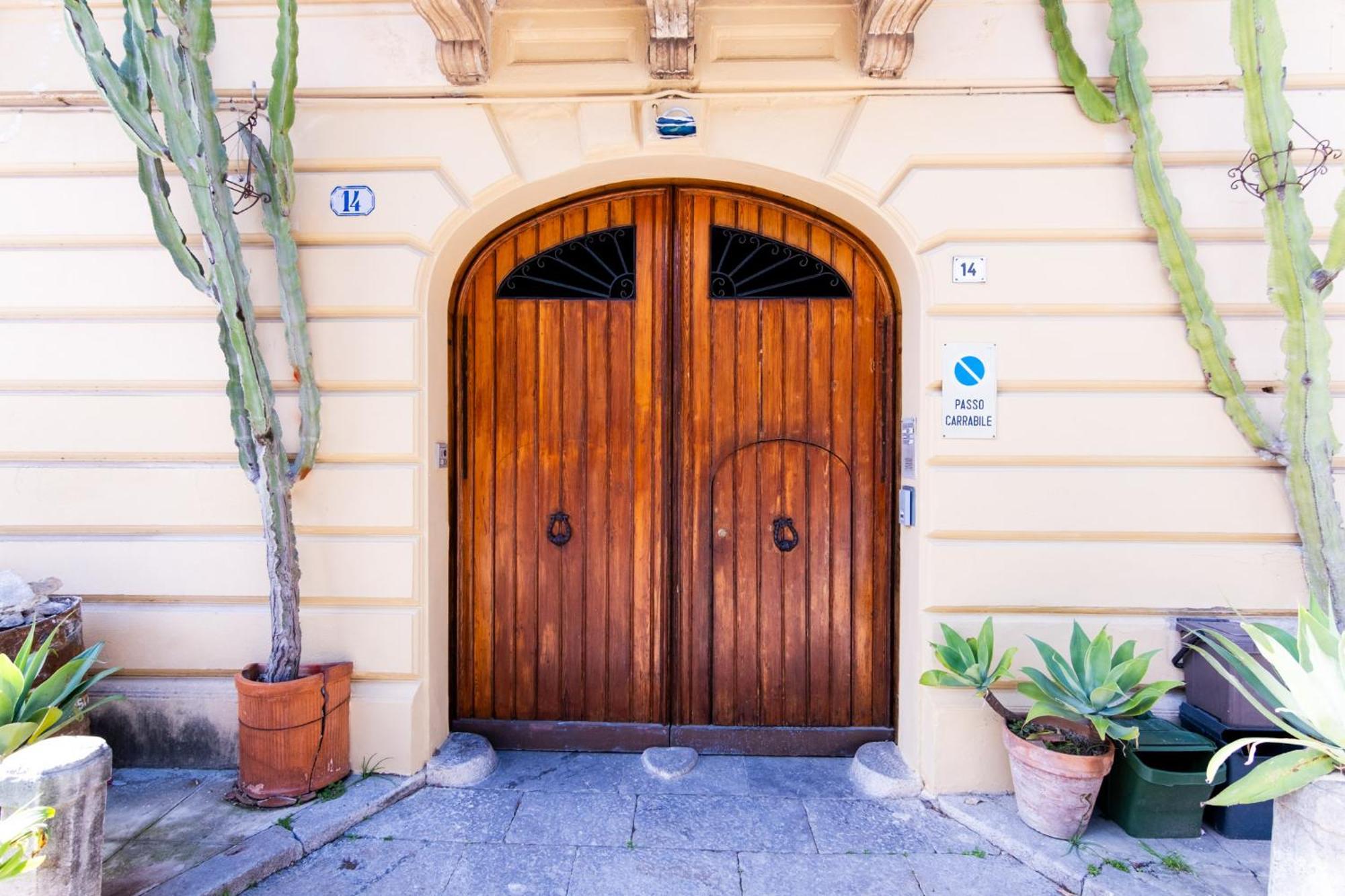 La Dimora Del Conte, Immersa Nel In Centro Citta Palermo