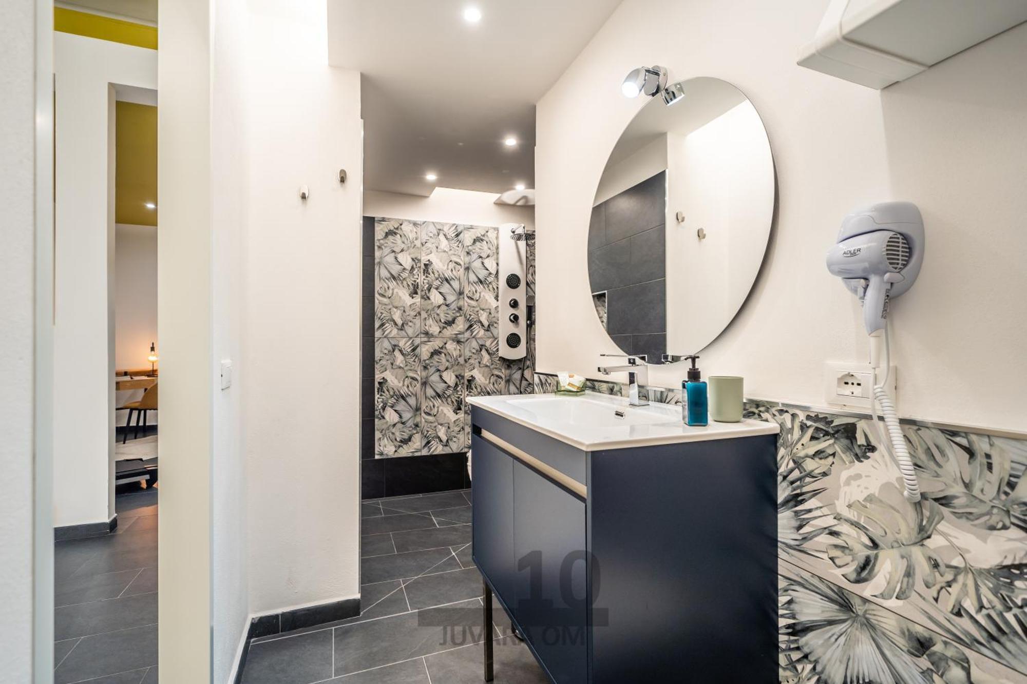 Apartamento Holiday Juvaraom Nel Cuore Di Palermo!