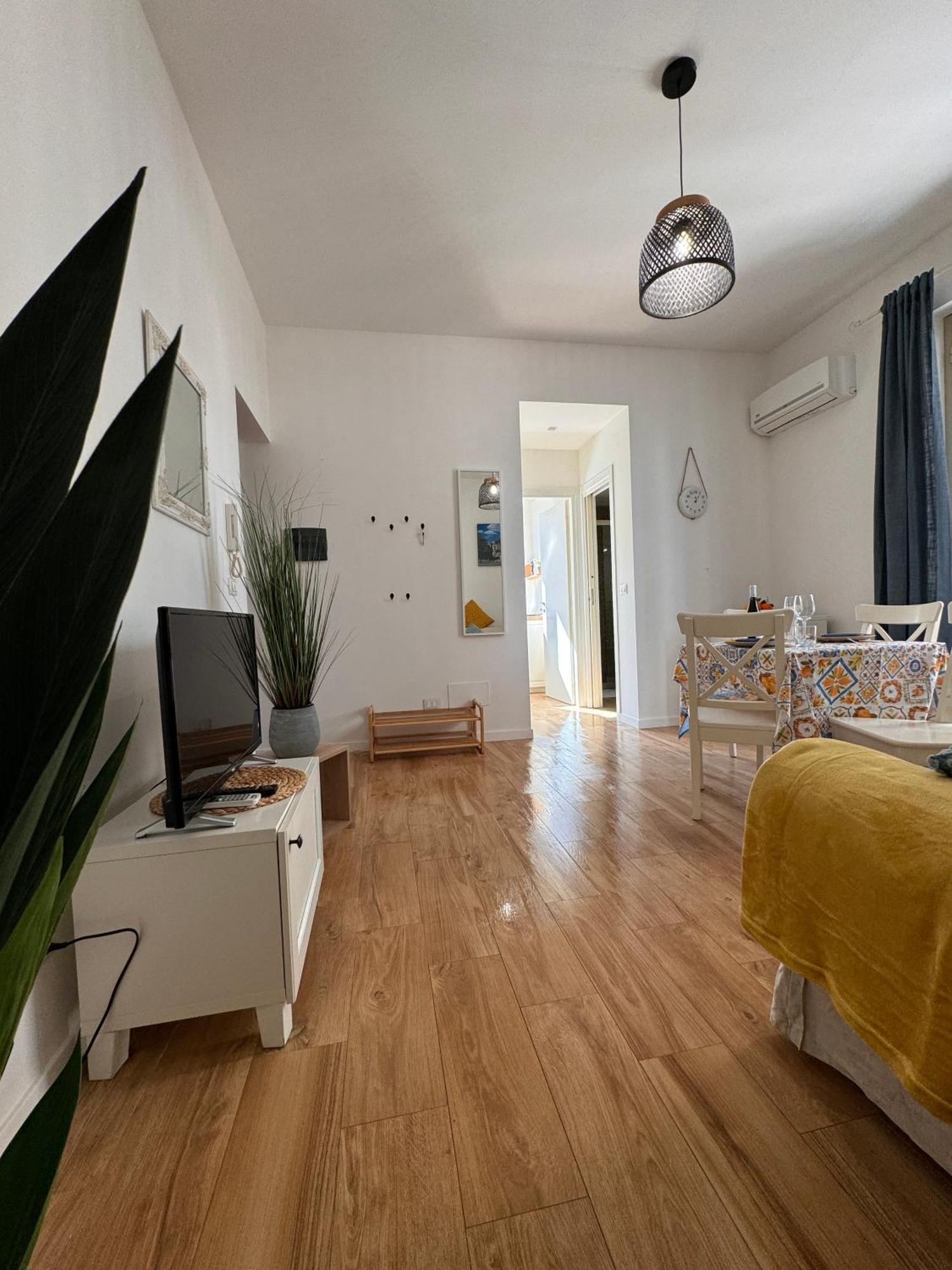 Apartment N&l *