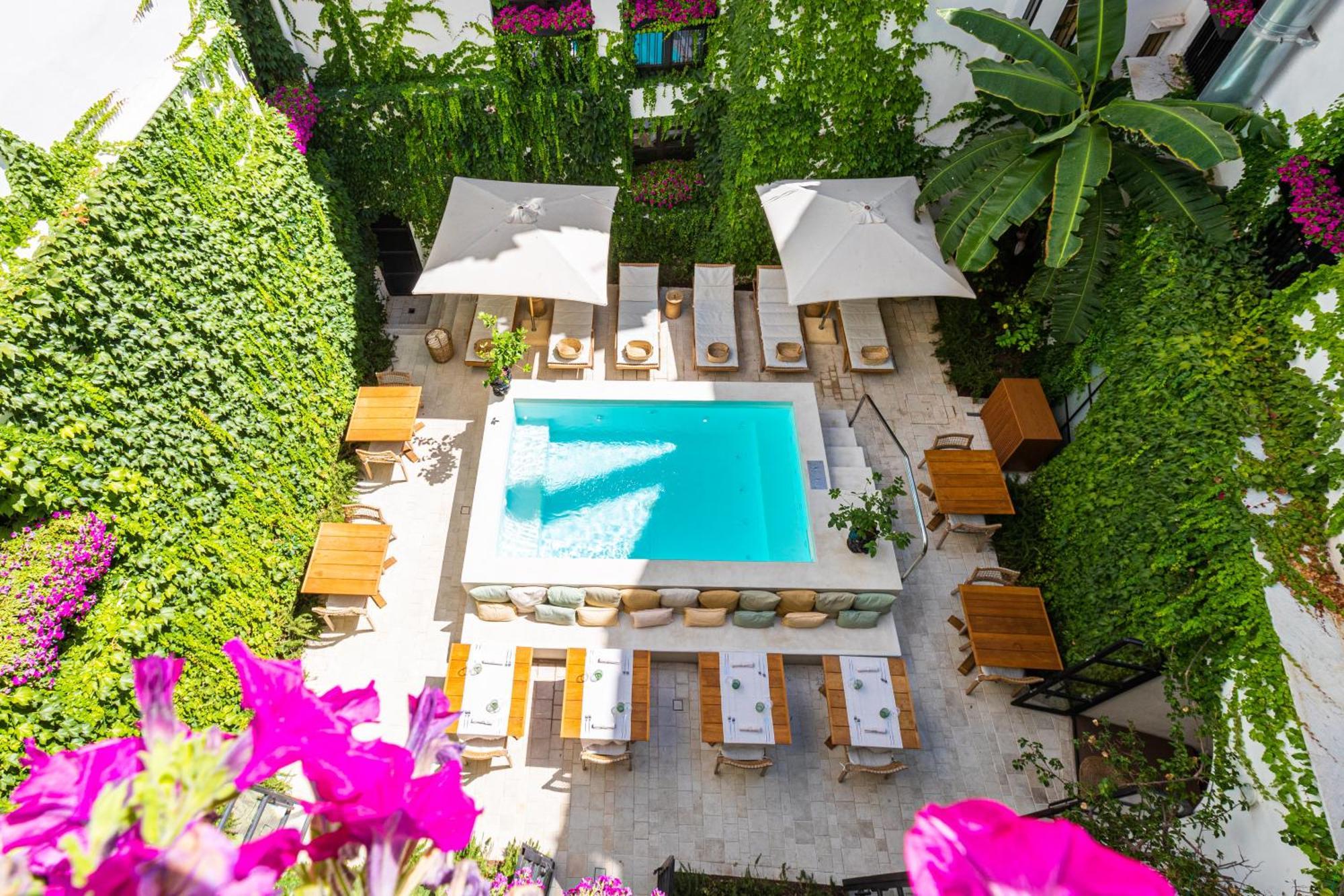 Casa Nostra Luxury & 3*