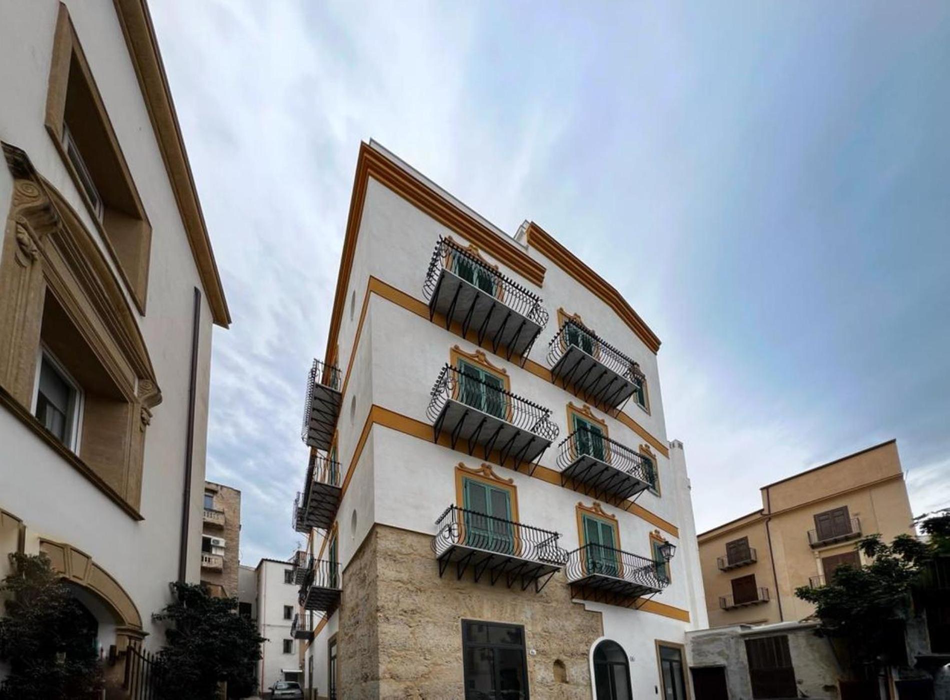 Apartment Giglio Luxury In Casa Professa
