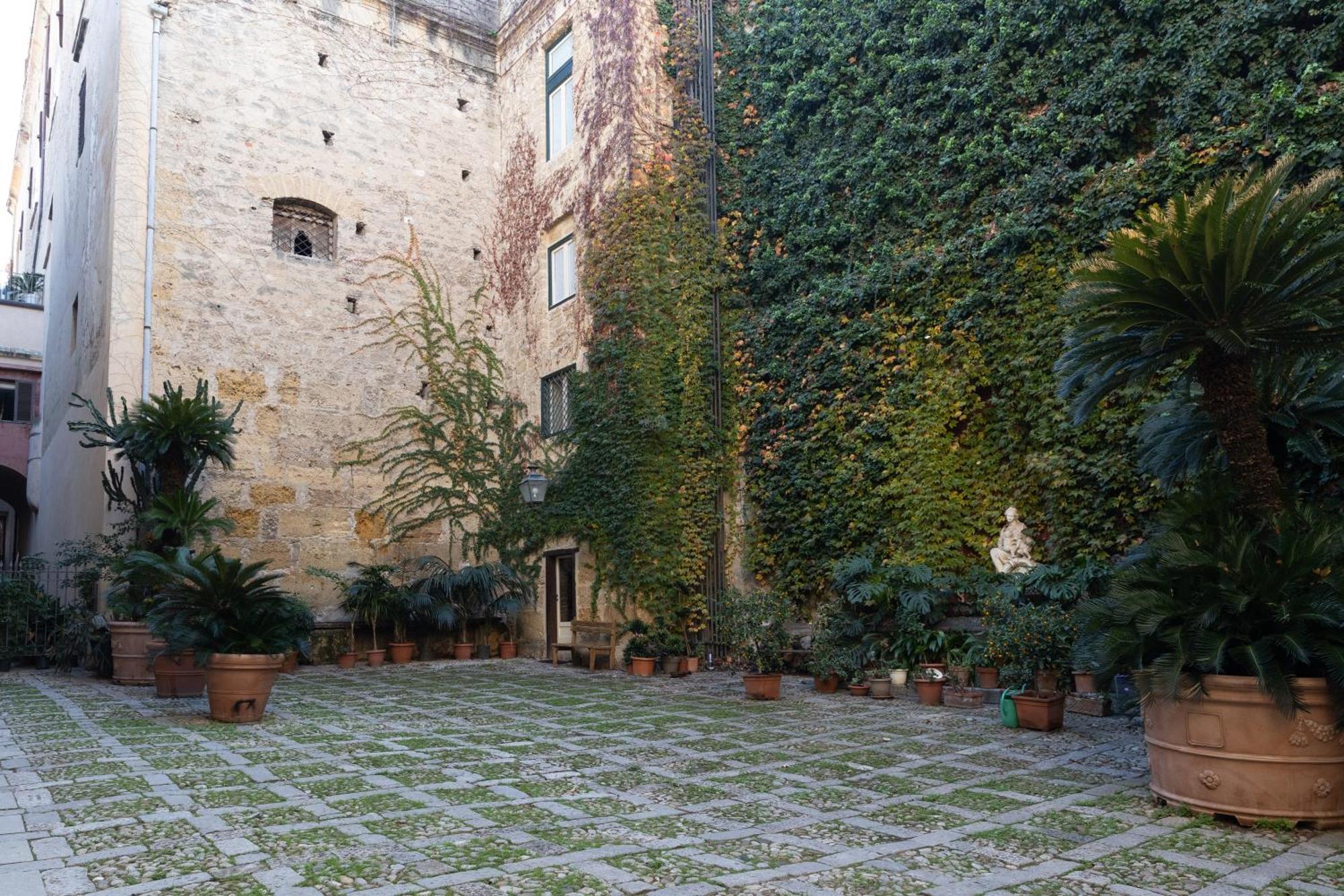 Dimora Artale In Cattedrale