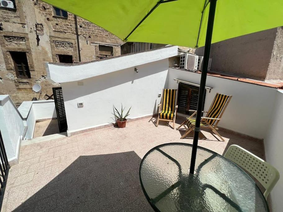 Terrazza Sul Mercato. Your House In Ballaro Apartment