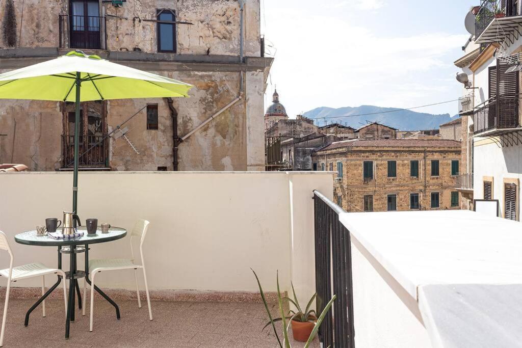 Terrazza Sul Mercato. Your House In Ballaro *