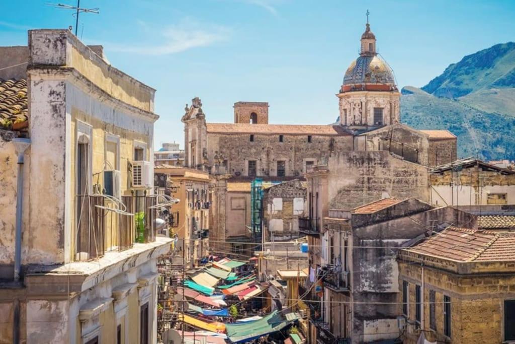 Terrazza Sul Mercato. Your House In Ballaro Palermo