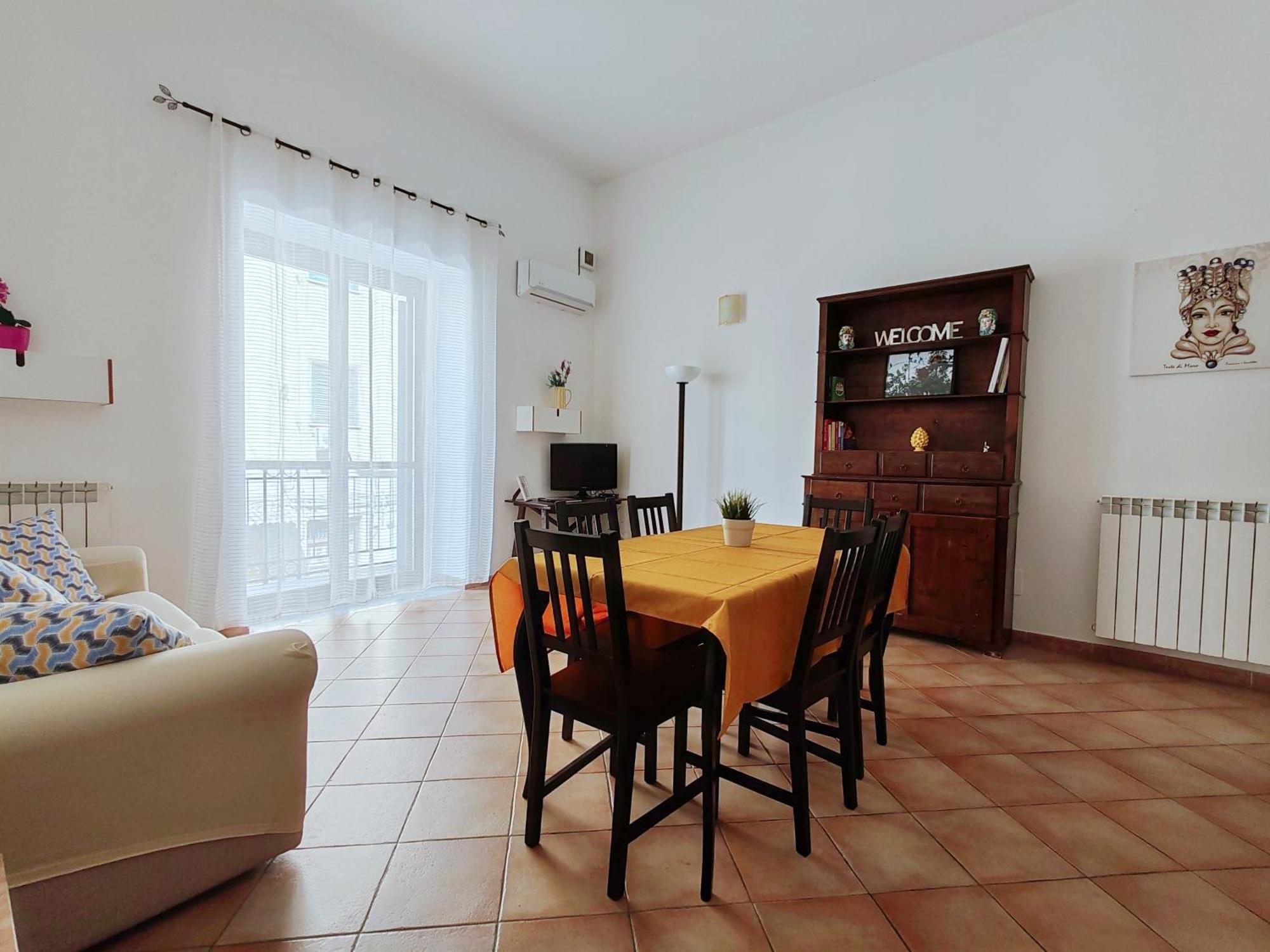 Chiara's Holiday House Centro Storico Palermo
