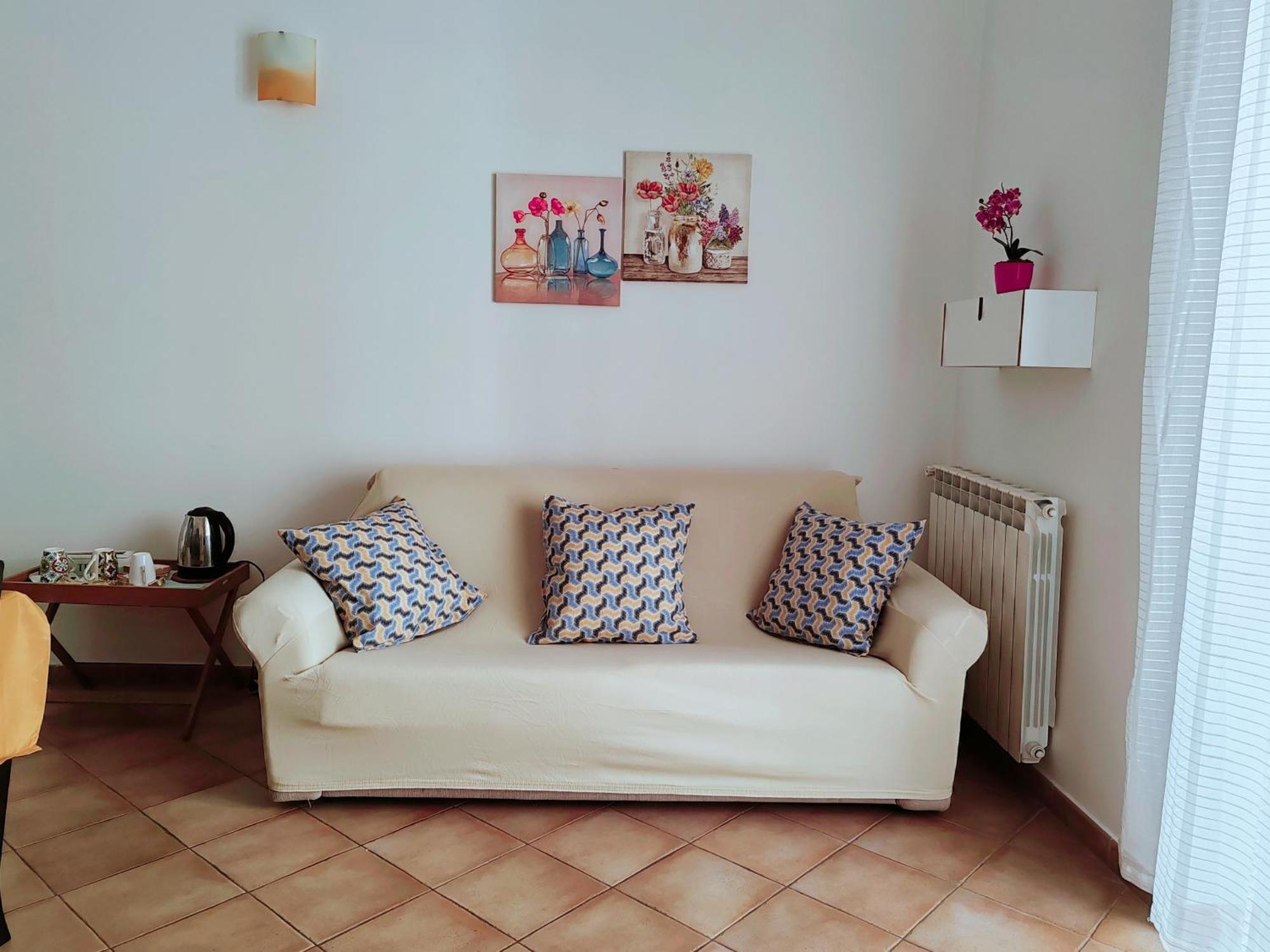 Chiara's Holiday House Centro Storico Apartment *