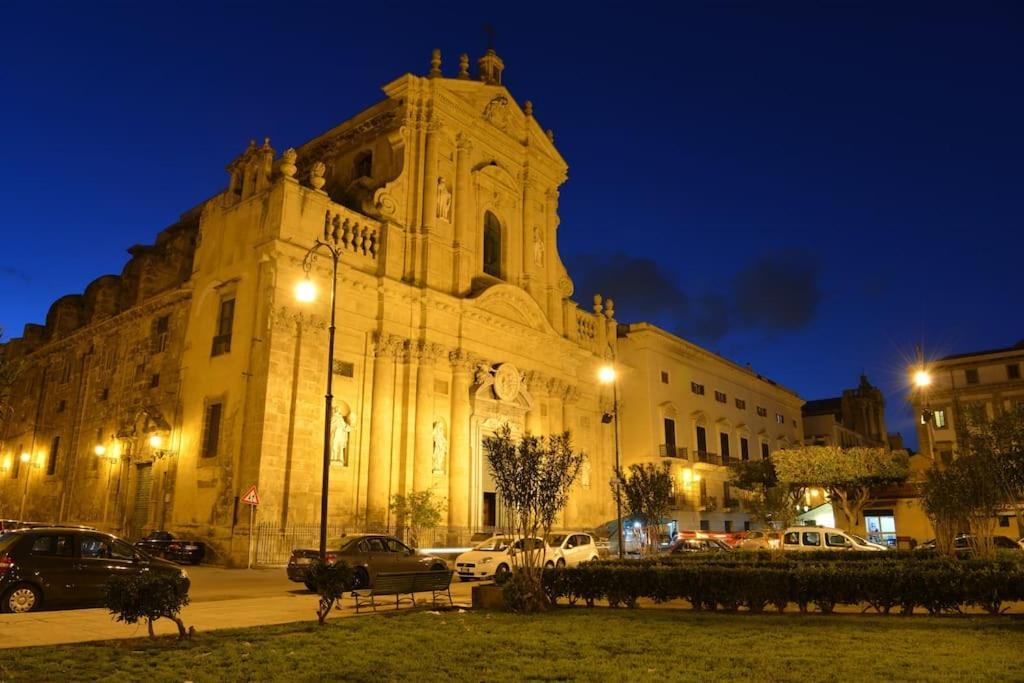 Real Umberto I° - Kalsa Apartment Palermo