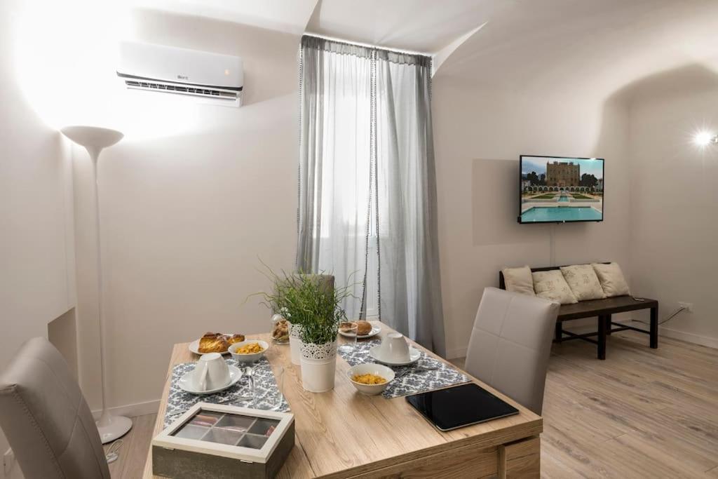 Apartment Real Umberto I° - Kalsa Palermo