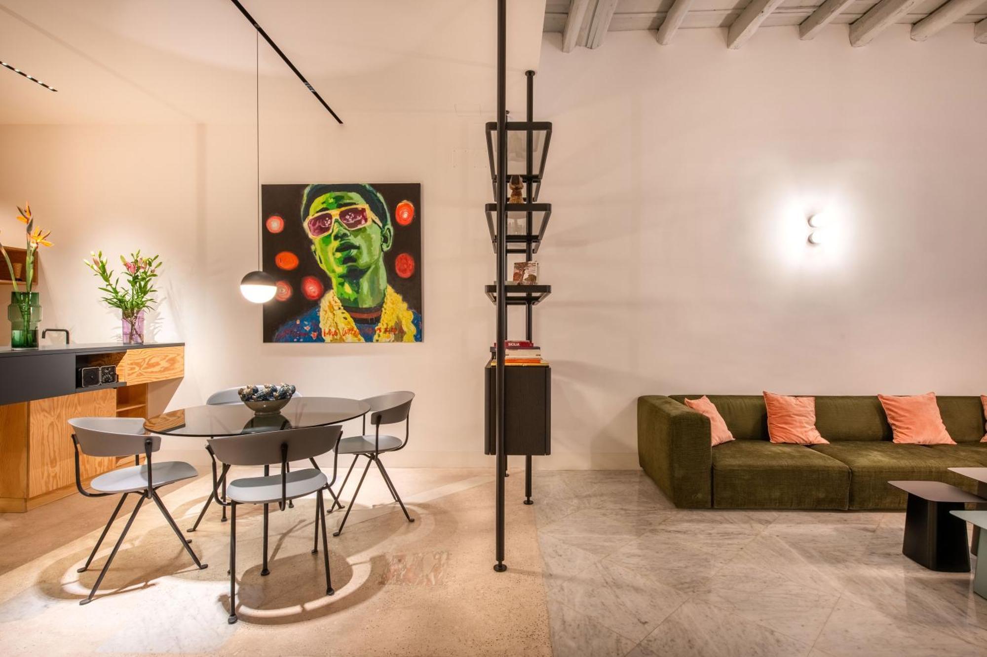 Sartoria Cavour - Modern Sicilian Elegance In A Former Tailor Shop Apartment