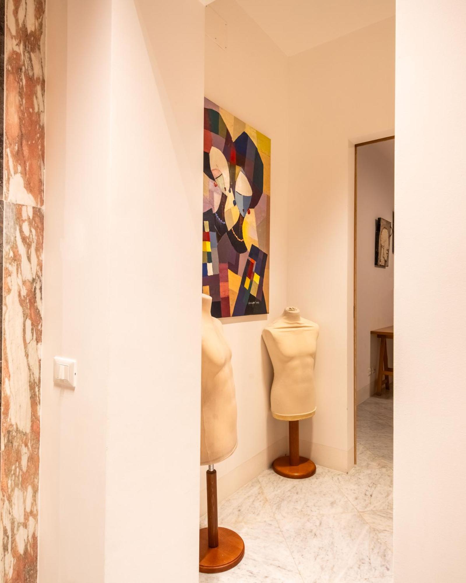 Sartoria Cavour - Modern Sicilian Elegance In A Former Tailor Shop Apartment *