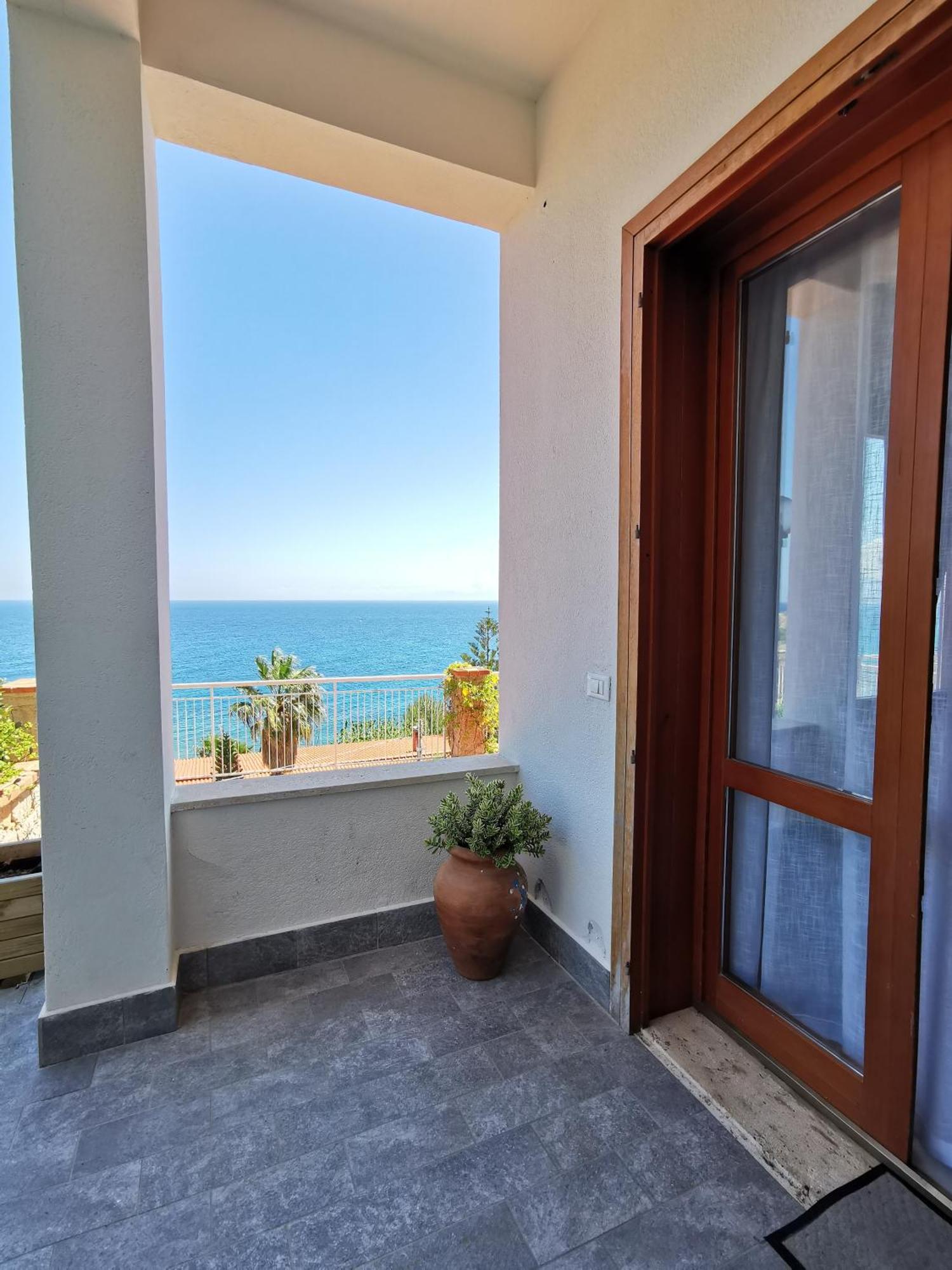 Apartment Panorama Addaura