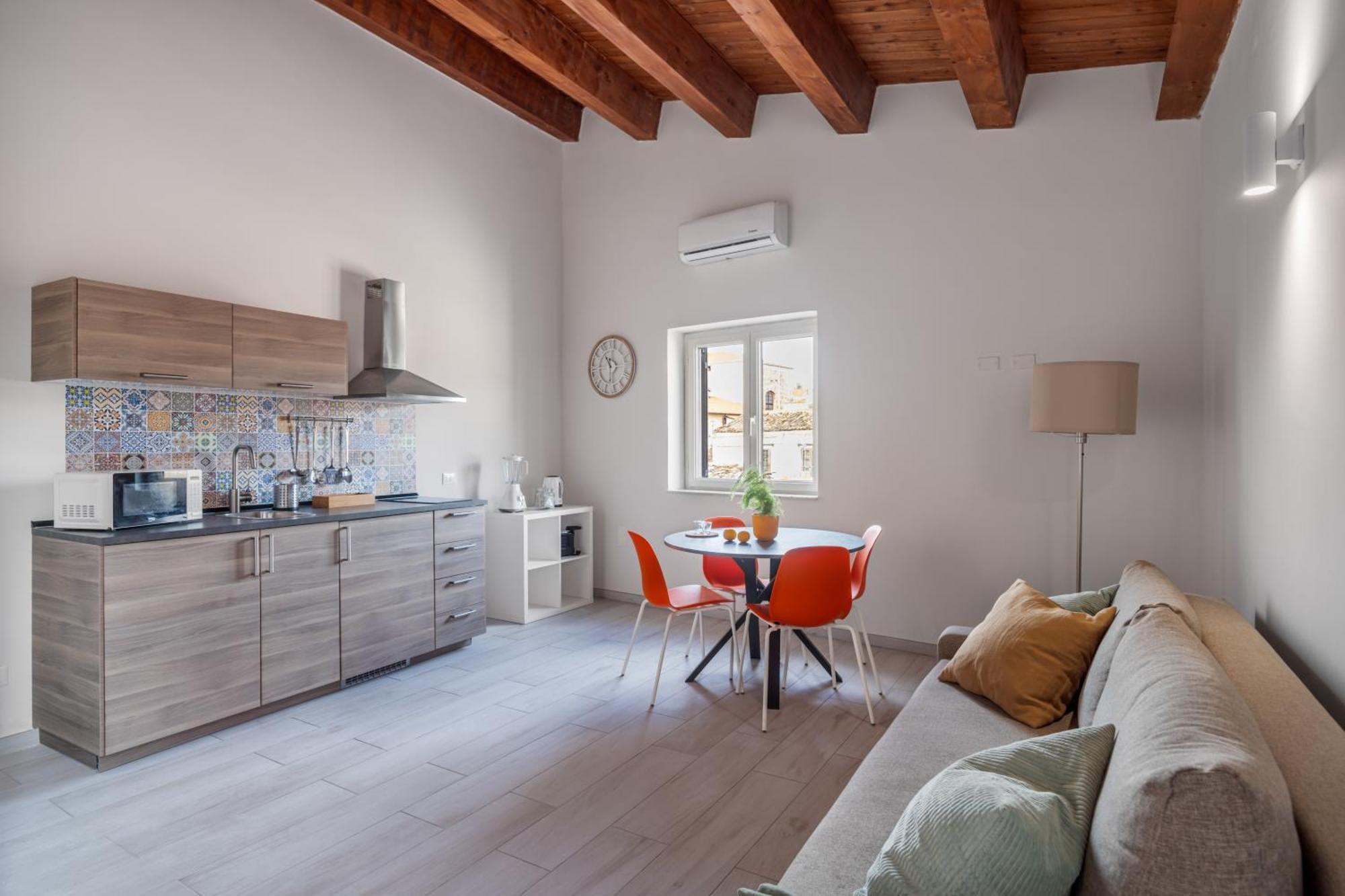 Open Sicily Homes - Near The Train Station Aparthotel *