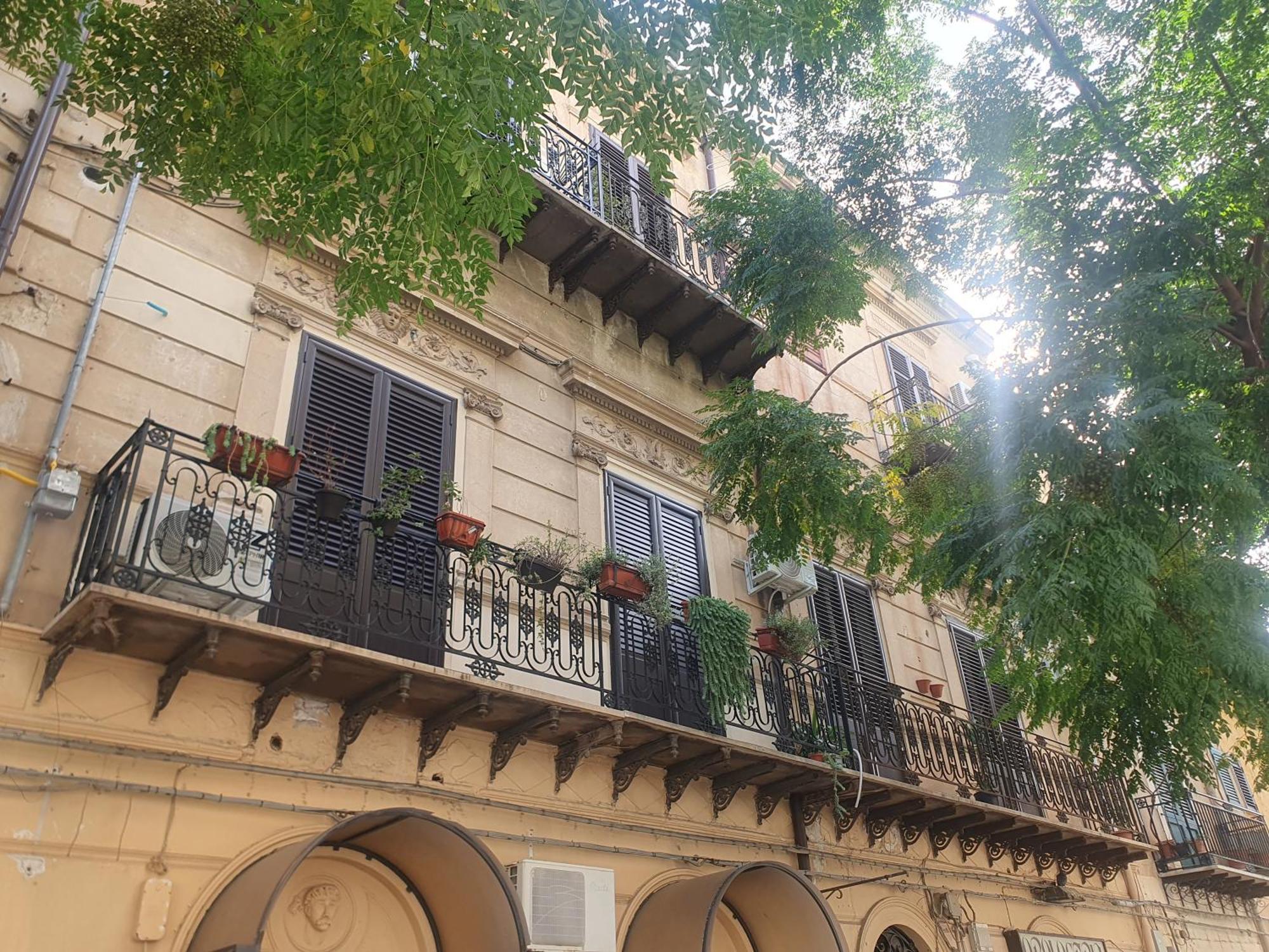 Donna Carmela * Palermo