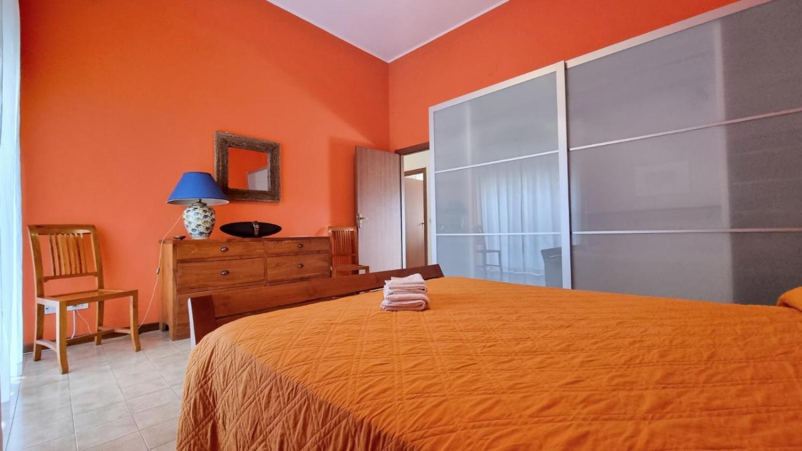 Apartment Molo Santa Lucia 248