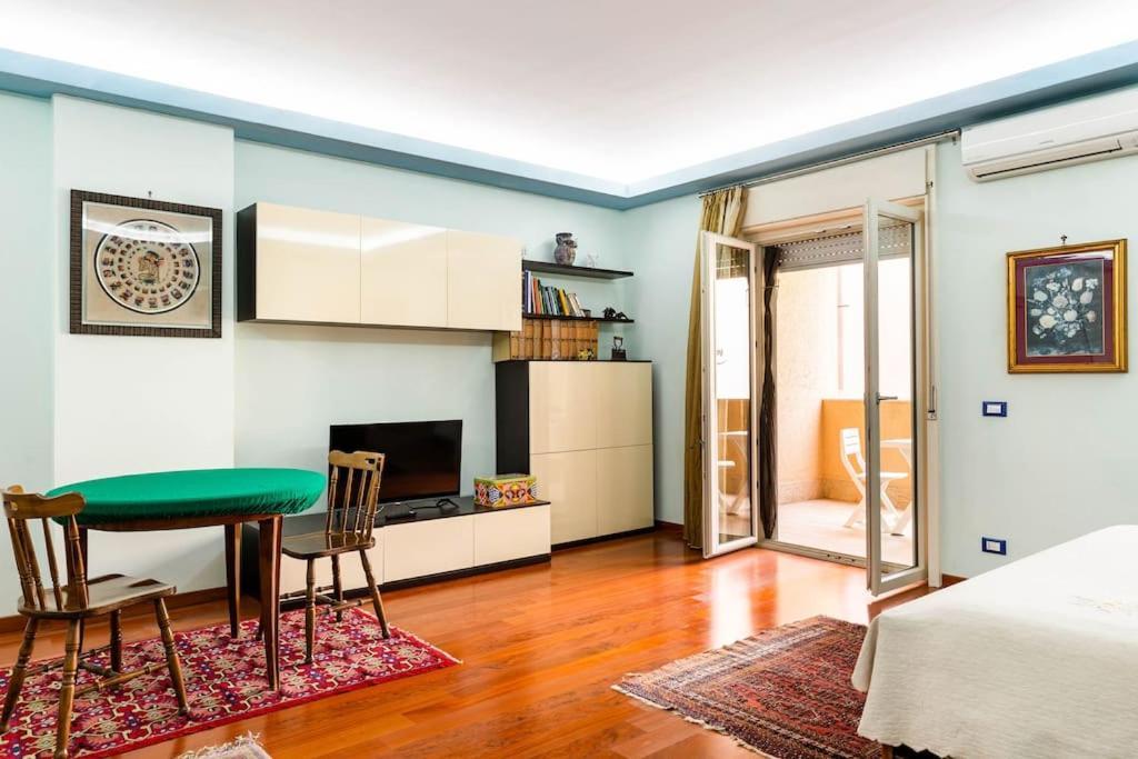 Old Style - Boutique With Terrace In Center Appartamento Palermo