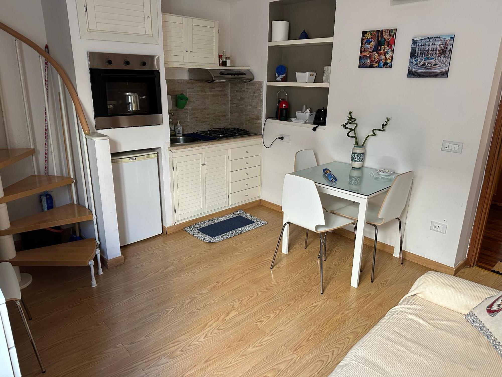 Intero In Centro Citta Via Liberta-piazza Croci-teatri Politeama E Massimo Palermo