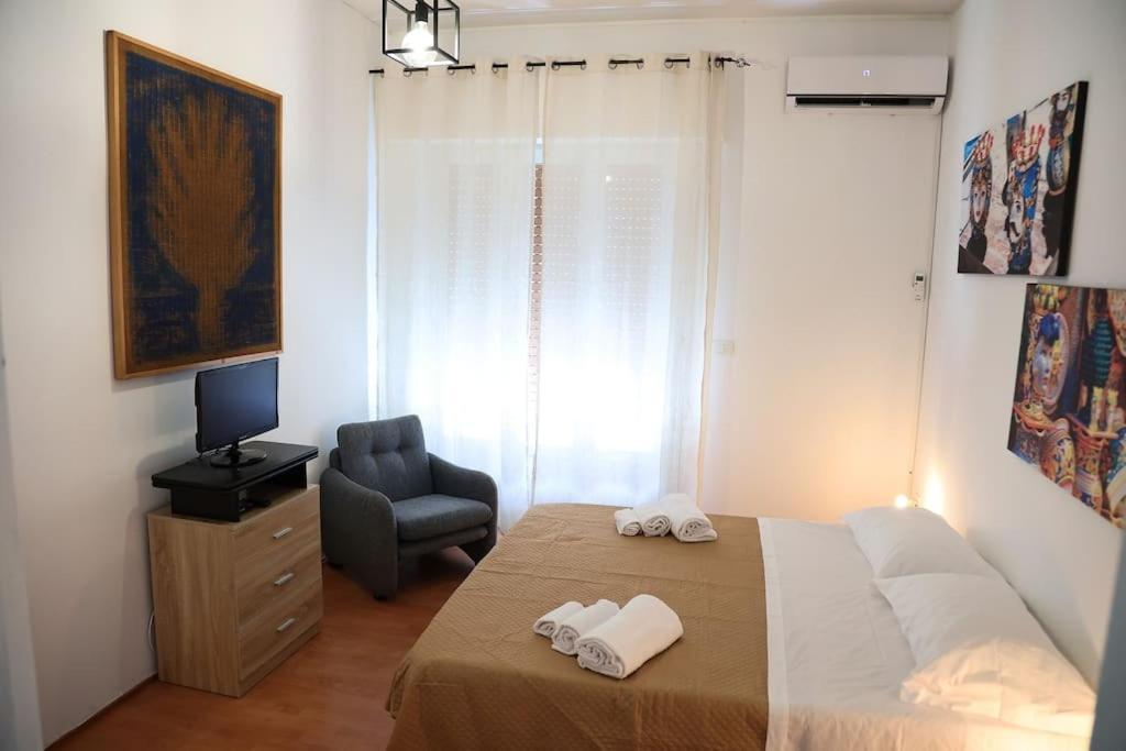 La Casa Del Maggiore, Tra Mare E Centro Apartment *