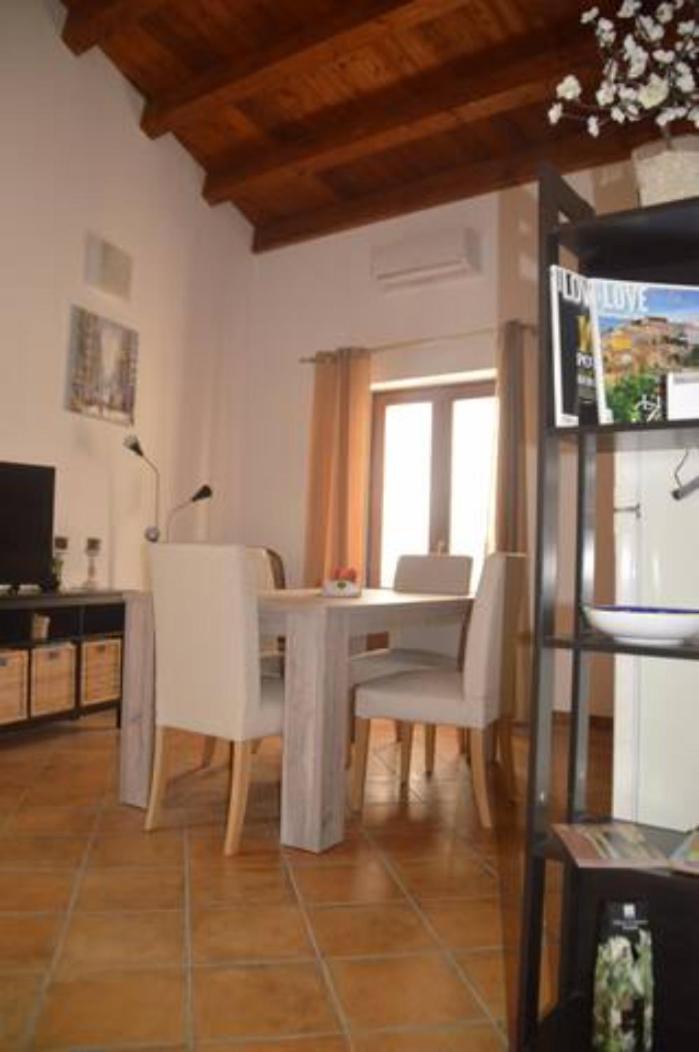 Vecchio Cortile Holidays Apartment Palermo