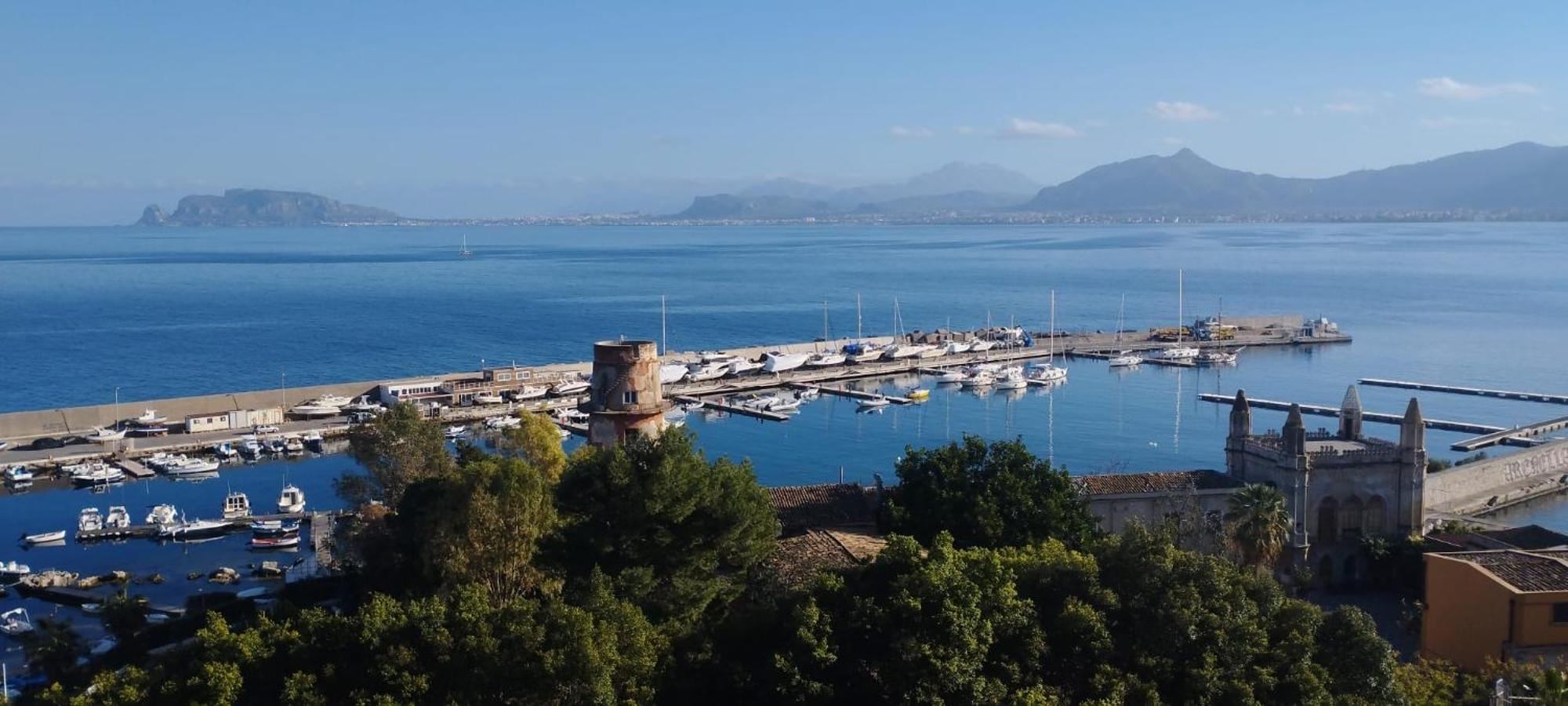Rineddahouse Panoramico Vista Mare Con Parcheggio Privato *