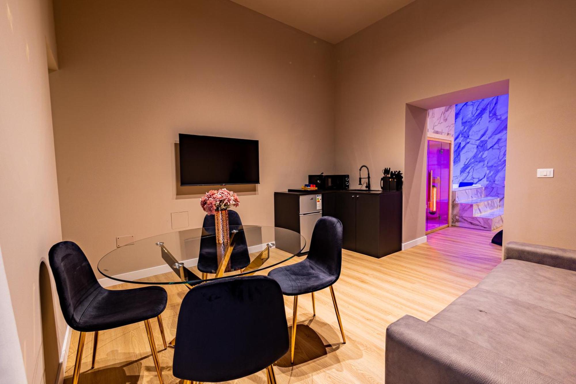Frühstückspension Maximum Hub Suite&spa 2*
