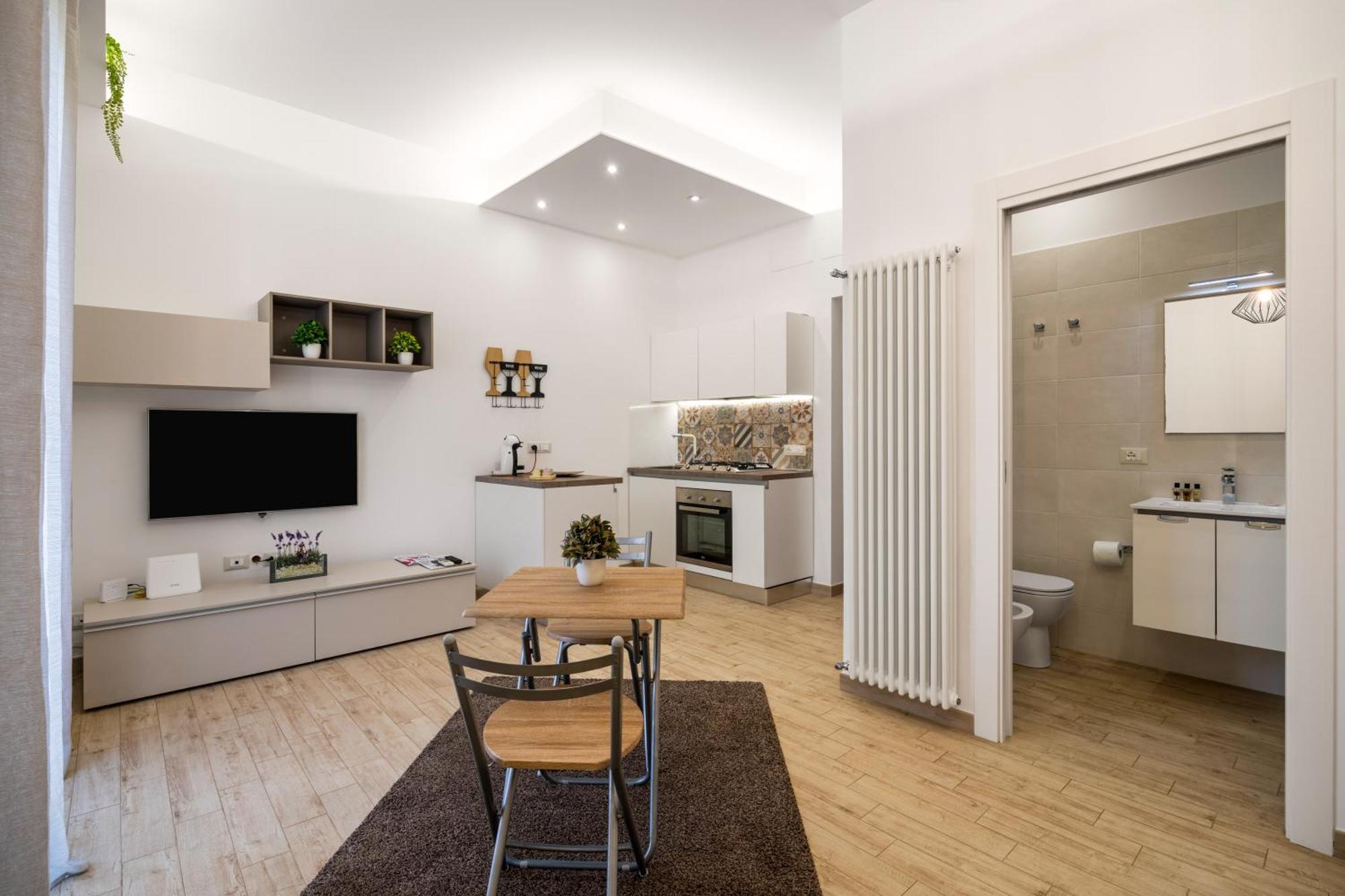 Sister's Apartment *