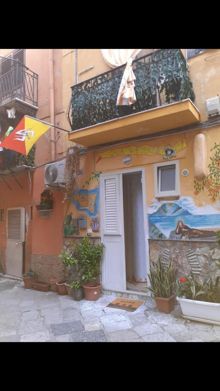 Ferienhaus Vacanza Centro Mercato Ballaro'