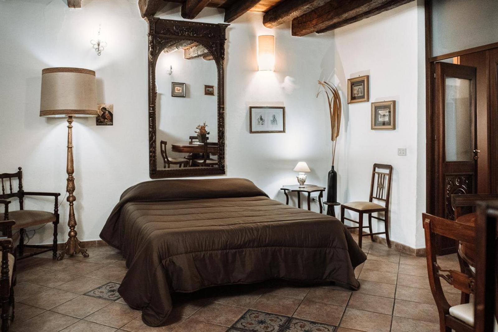 Filippo's Holiday House