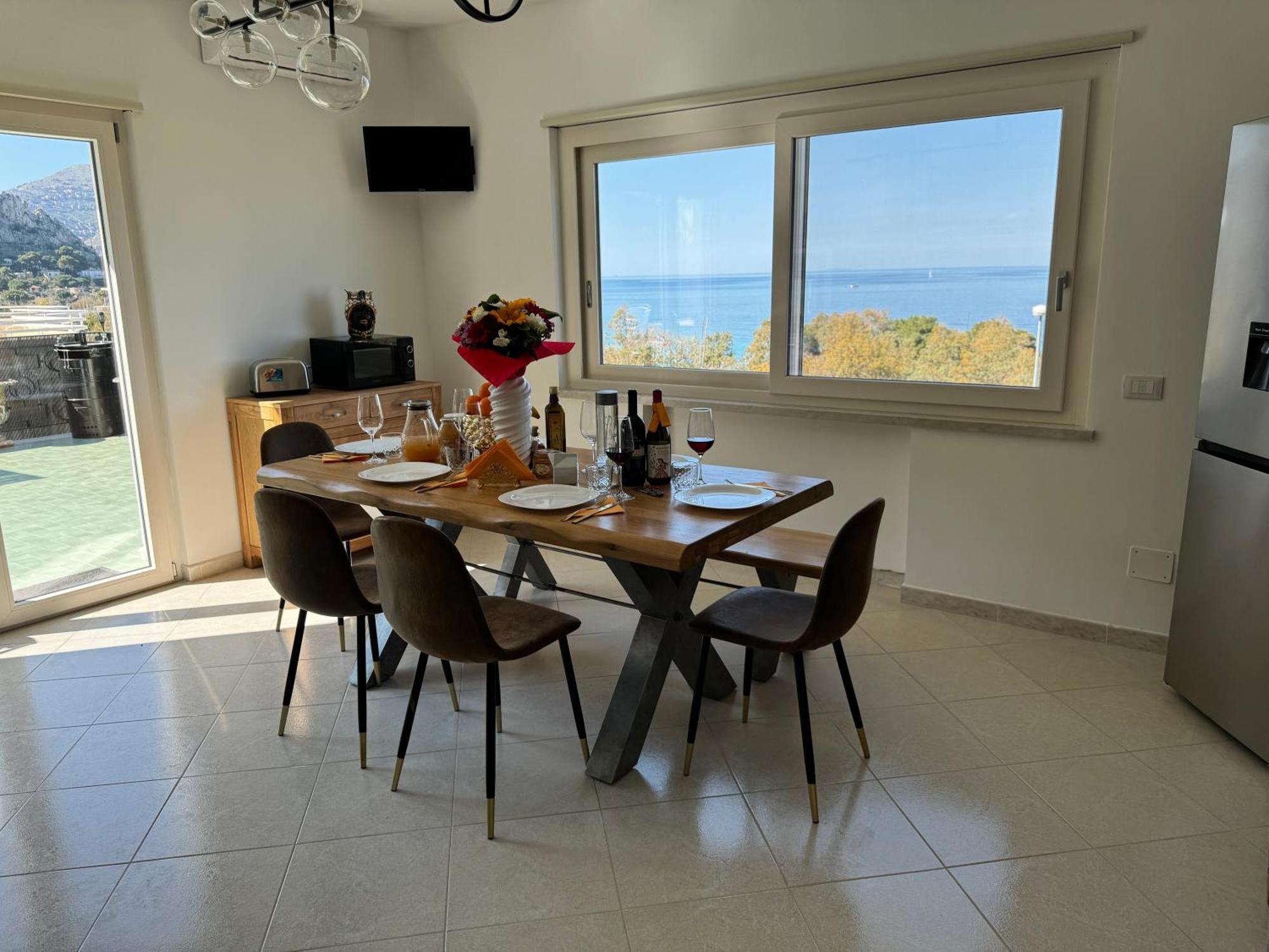 Apartment Palermo - Mondello Luxury Apartment Palermo