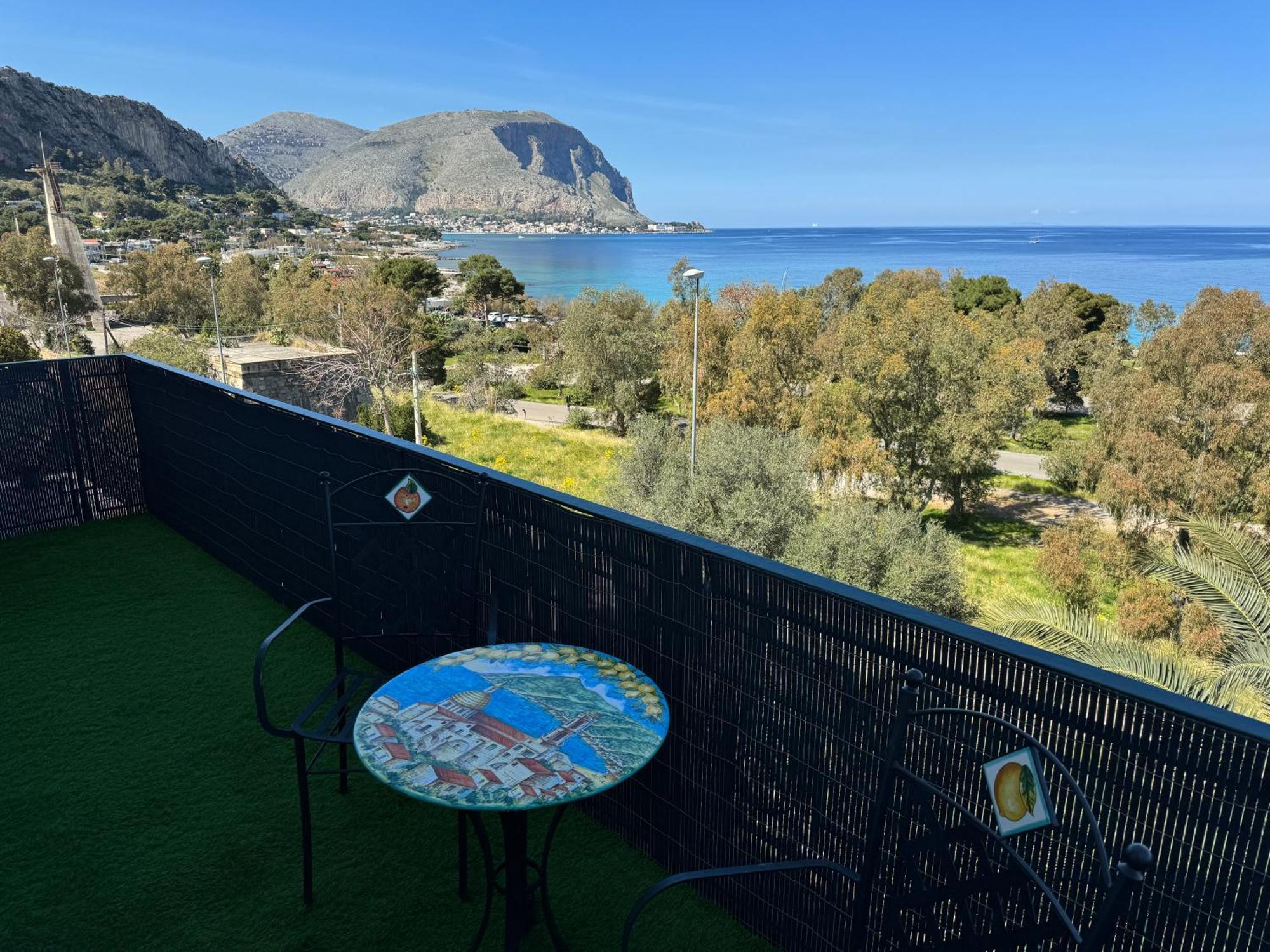 Palermo - Mondello Luxury Apartment * Palermo