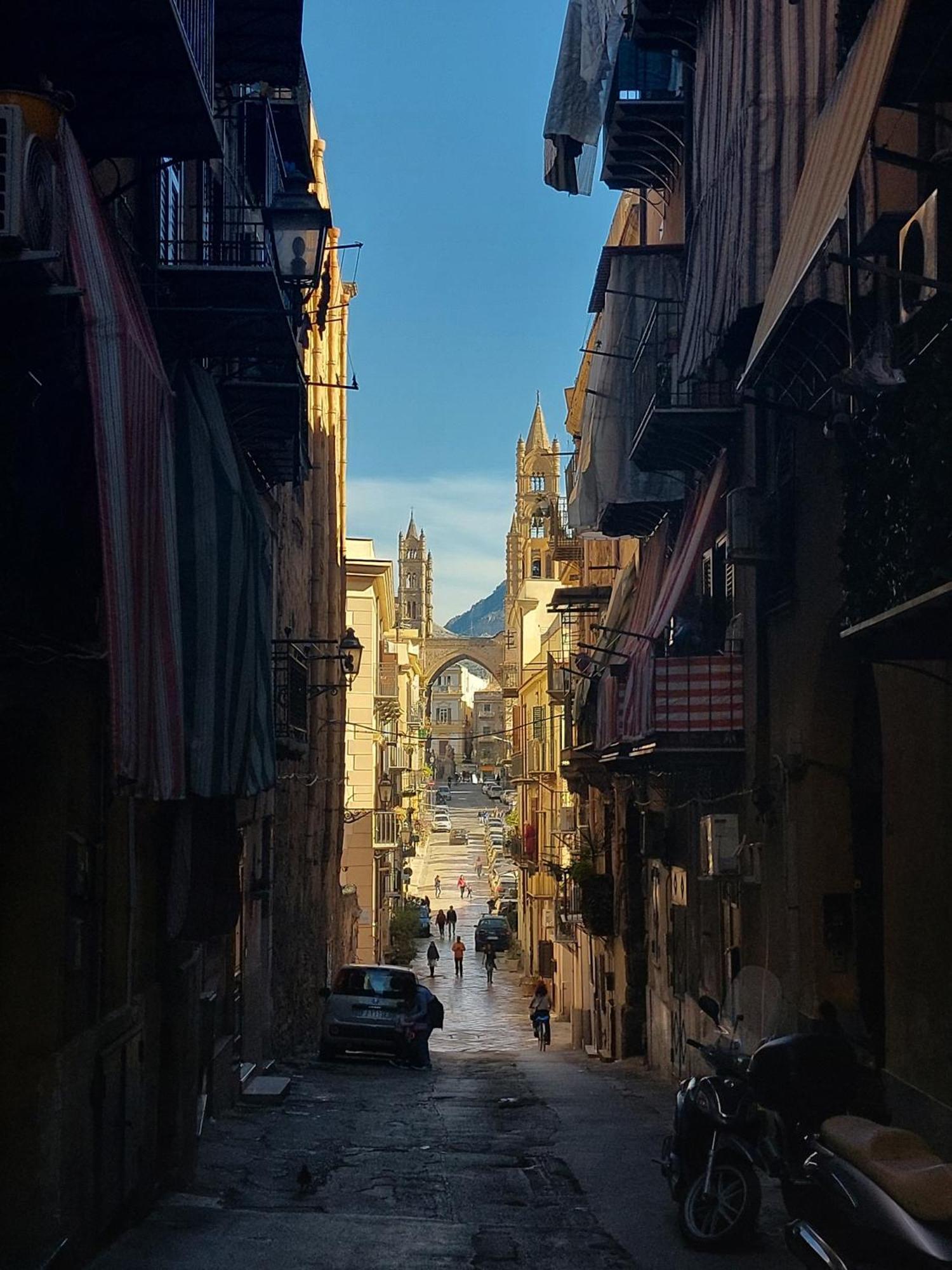 Lovely In The Centre Palermo