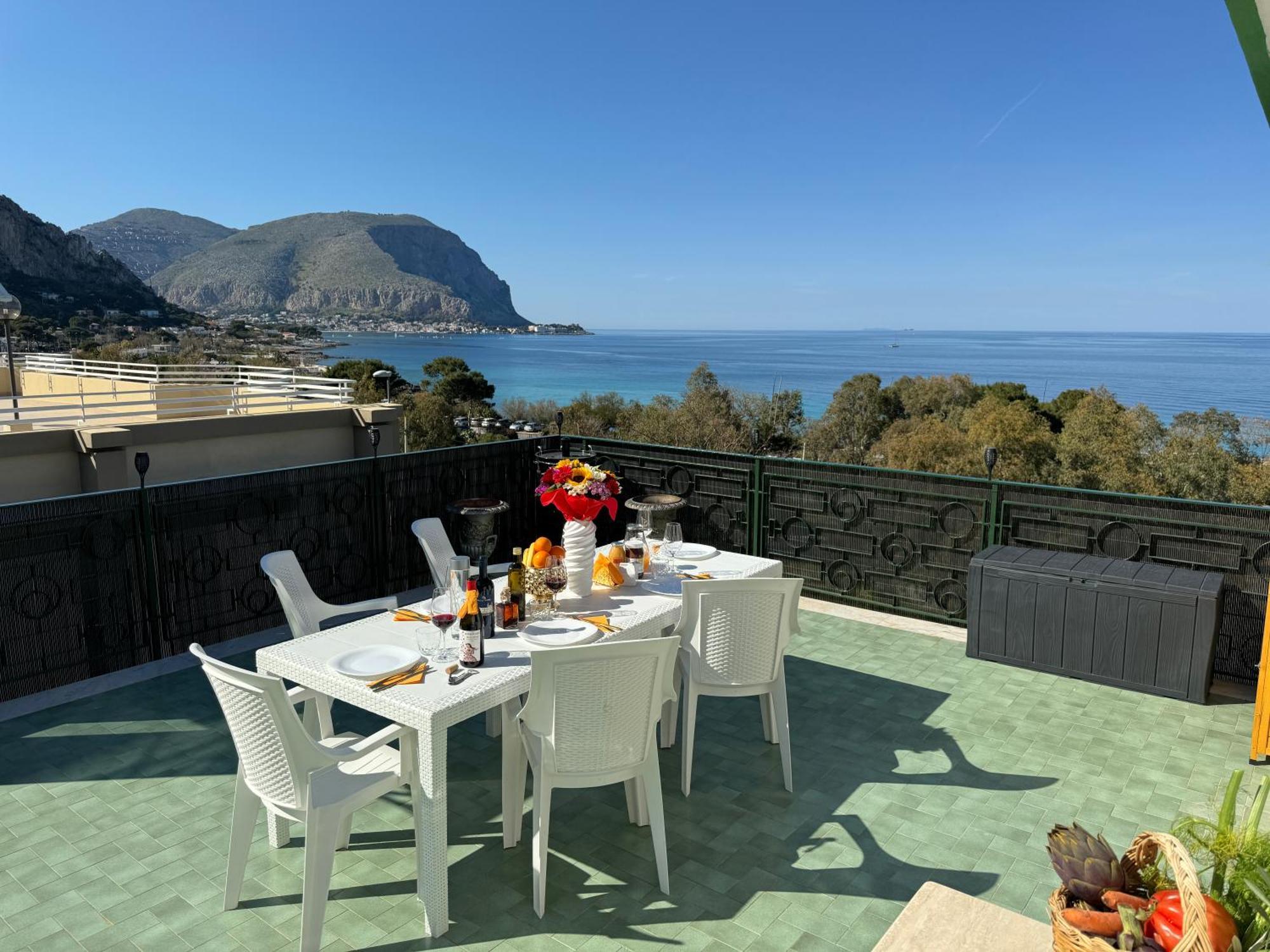 Palermo - Mondello Luxury Apartment * Palermo