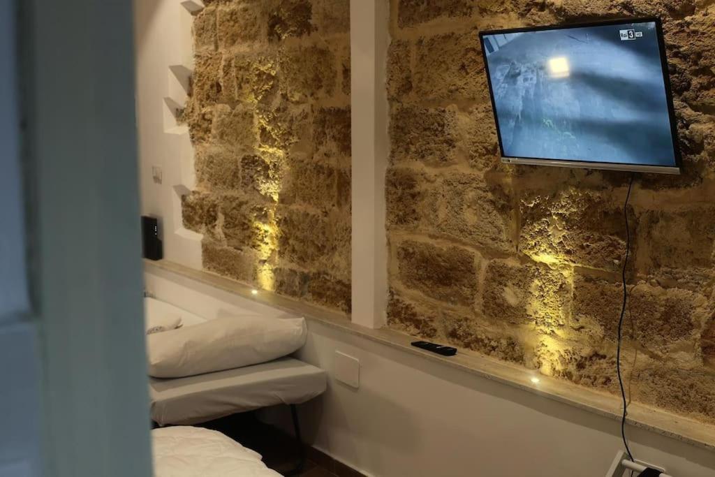 Casuzza Palazzo Storico, Stazione Apartamento