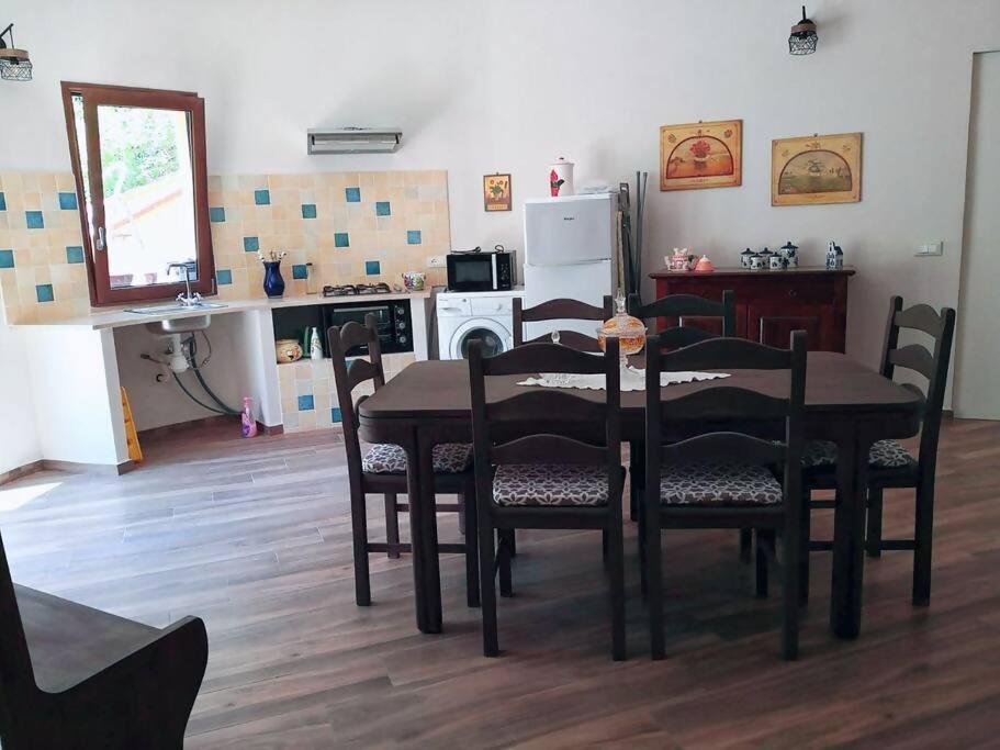 Ferienhaus Da Nonna Cettina In Con Piscina