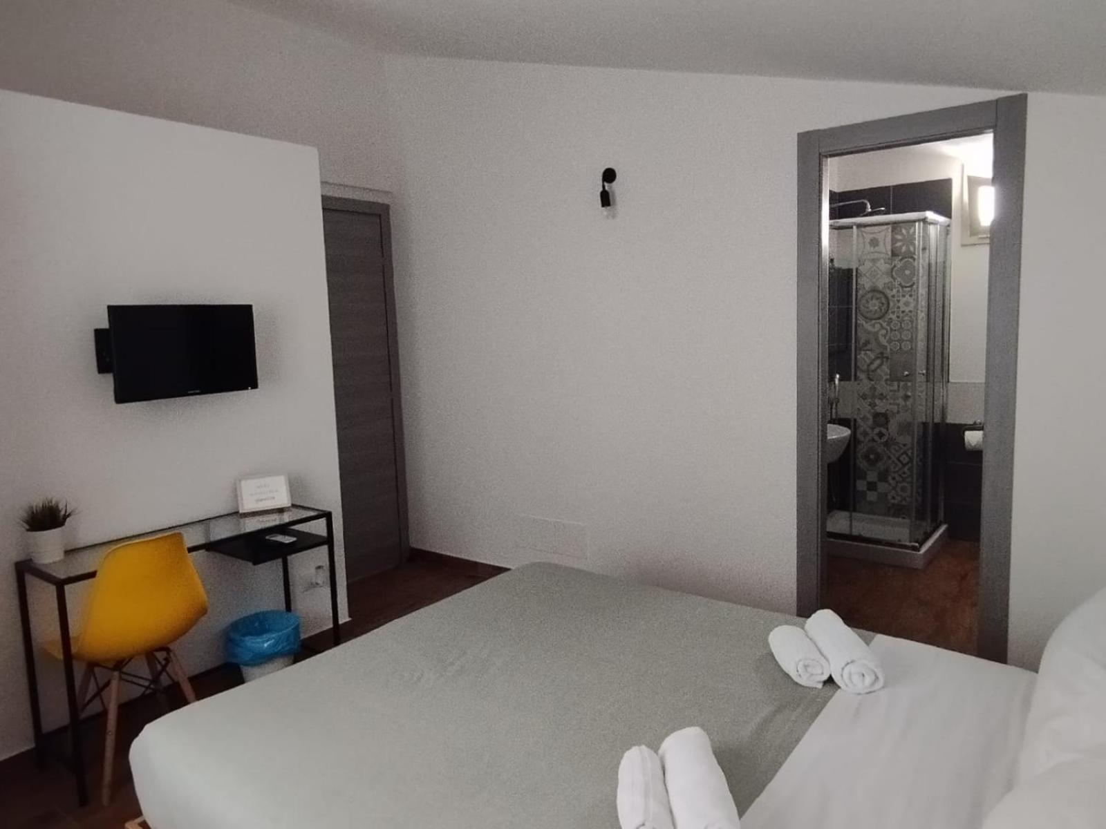 Triscele House Guest house