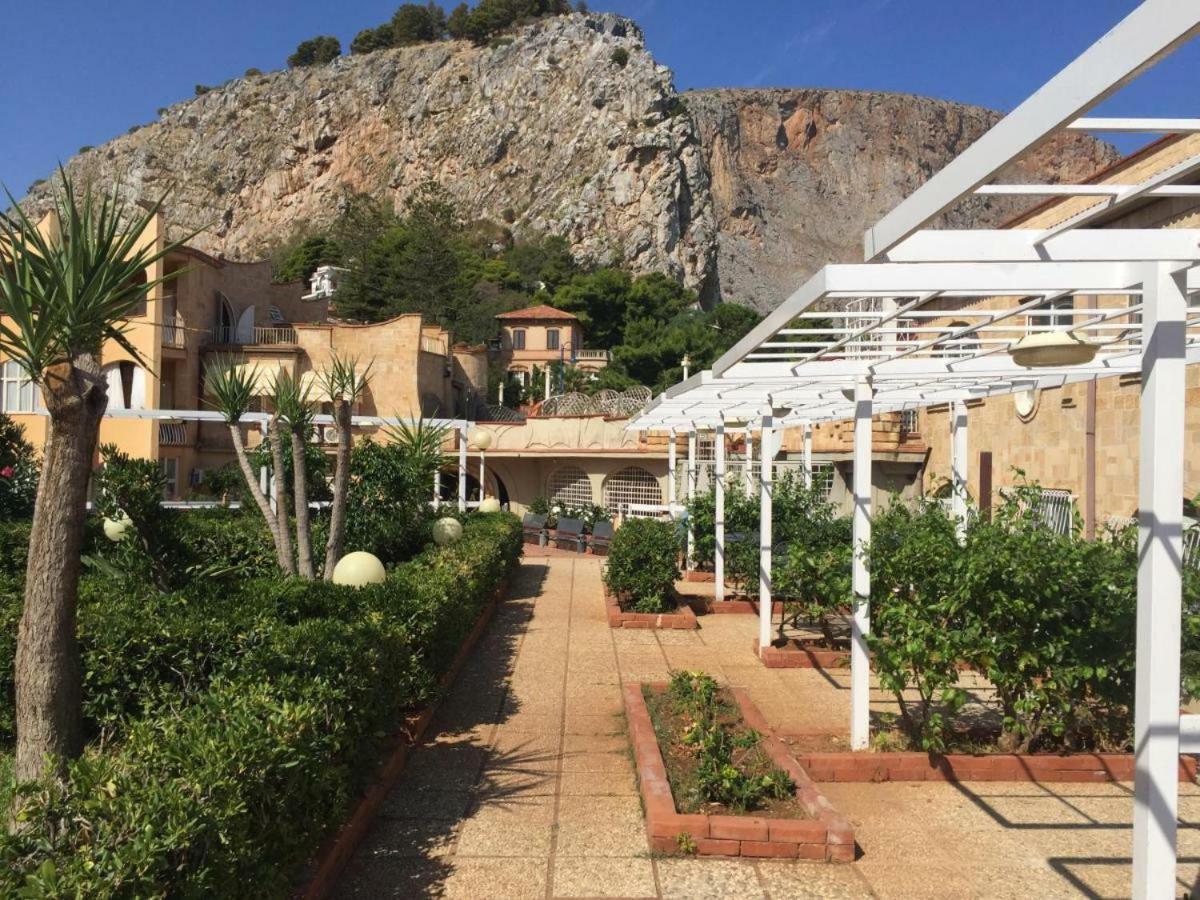 Ashur 163 - Mondello Apartment *