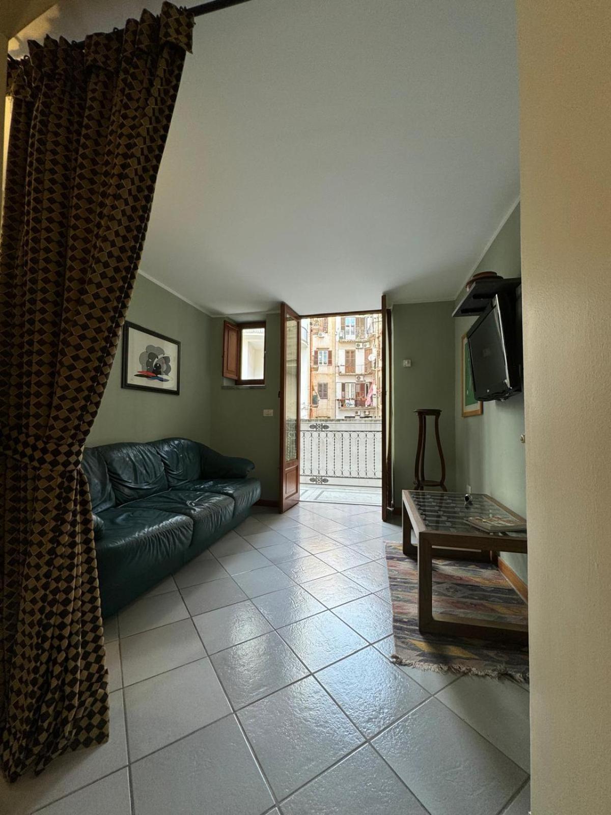 Apartment Voile Rouge Palermo