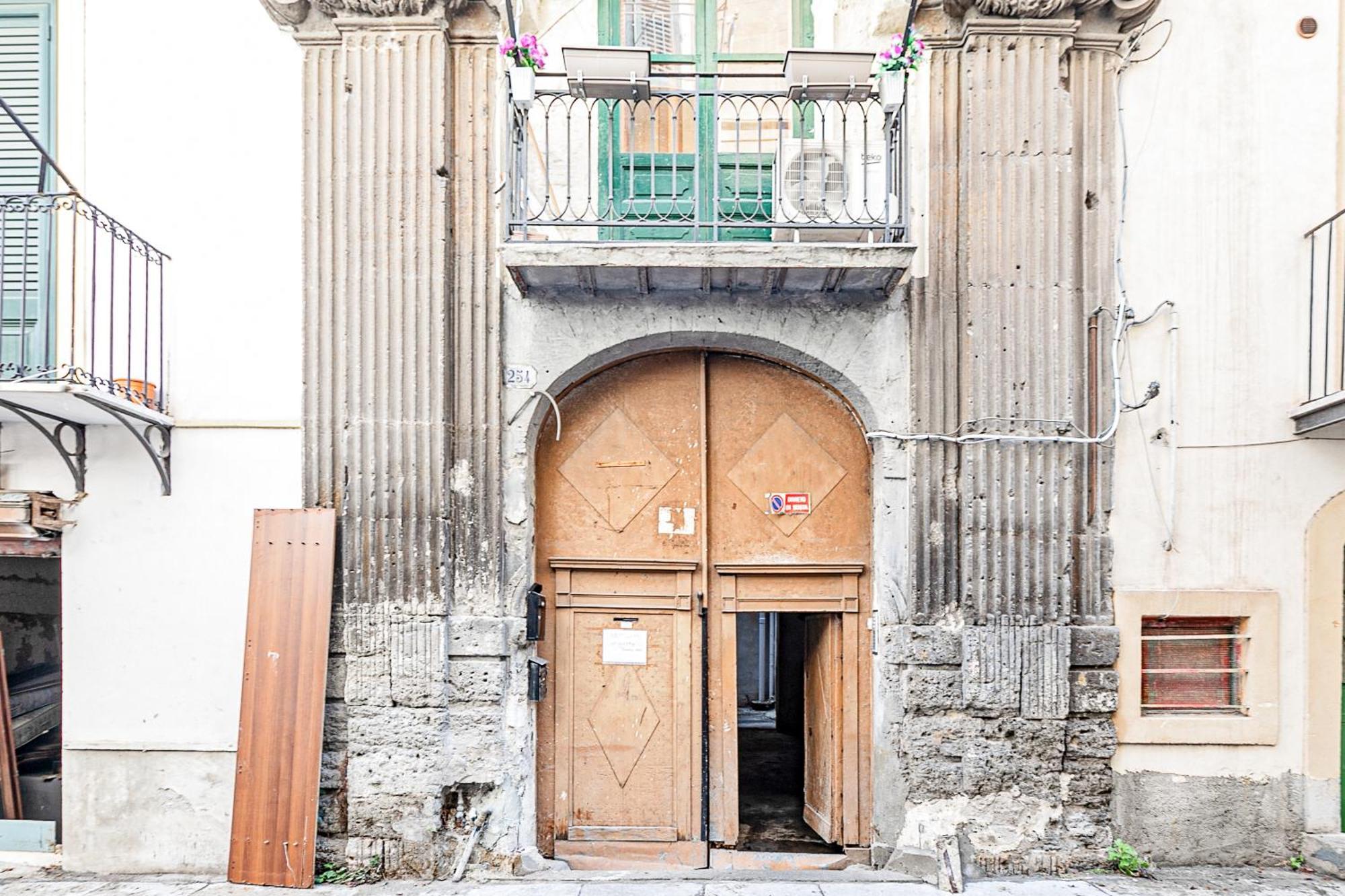 Apartment Palazzo Dei Normanni Stylish Palermo