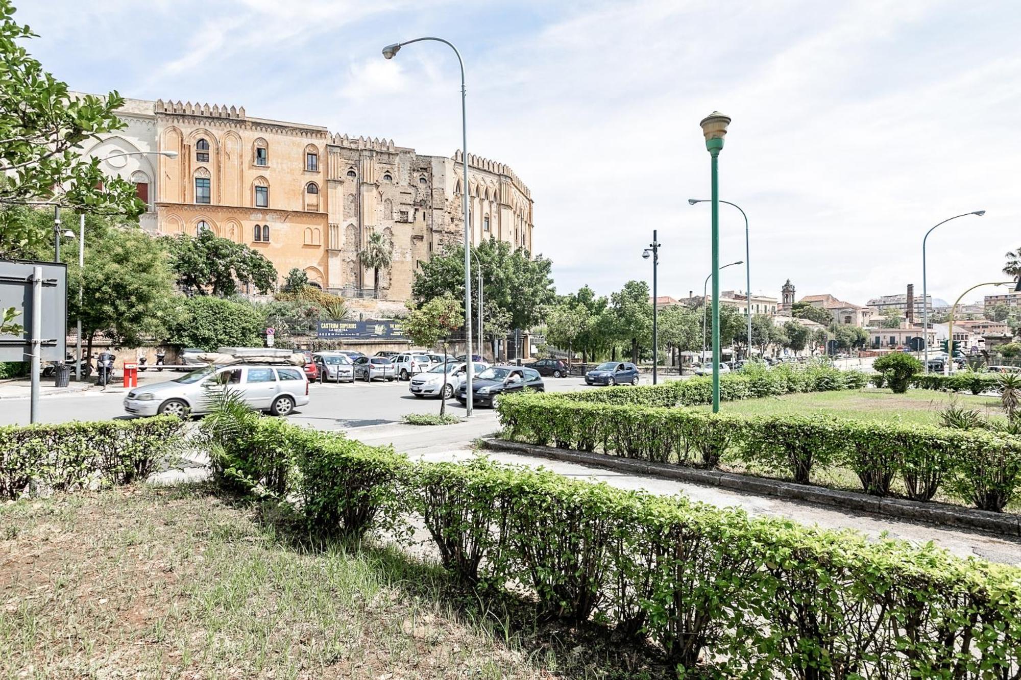 Apartment Palazzo Dei Normanni Stylish Palermo