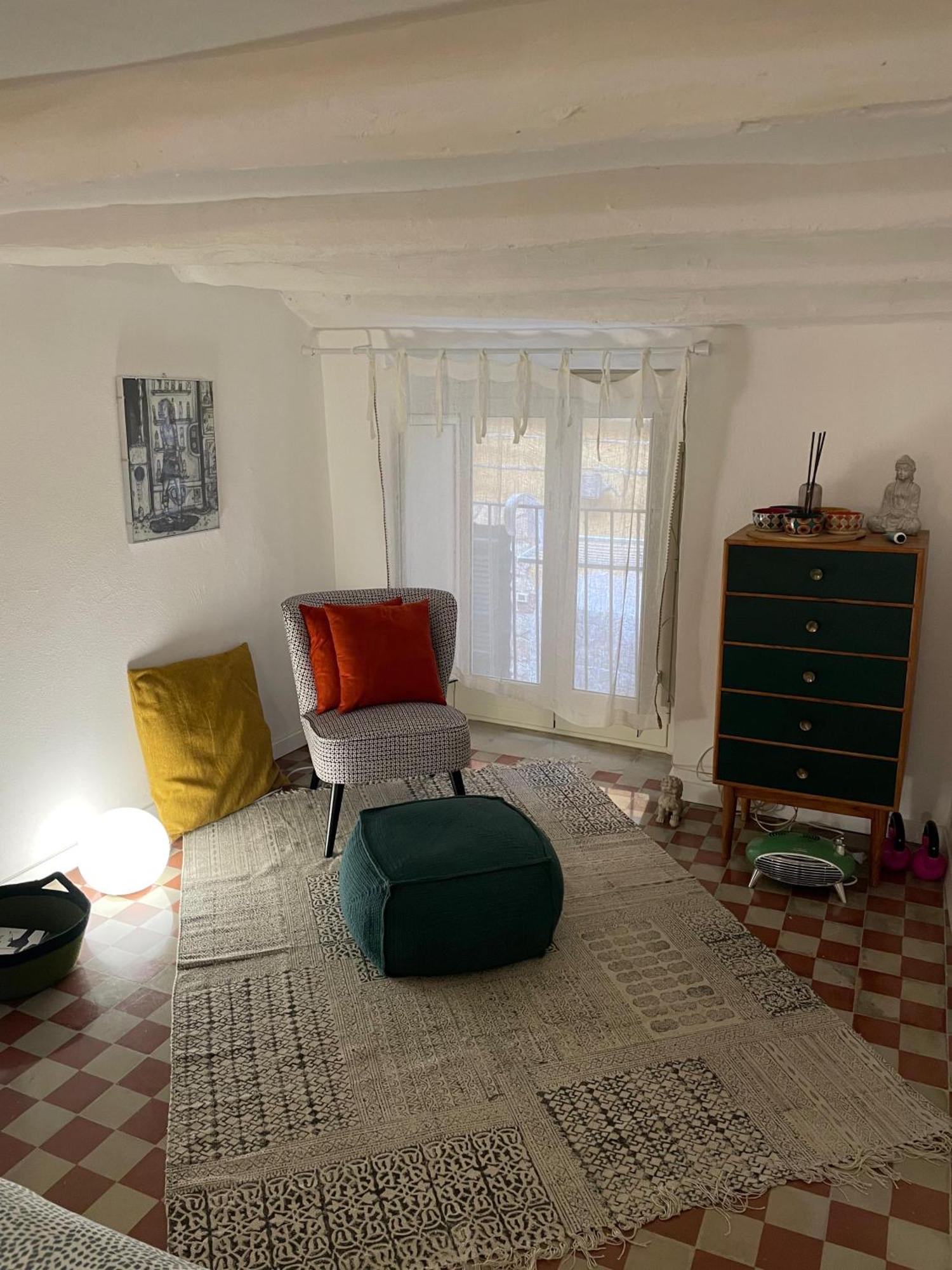 Apartment 29